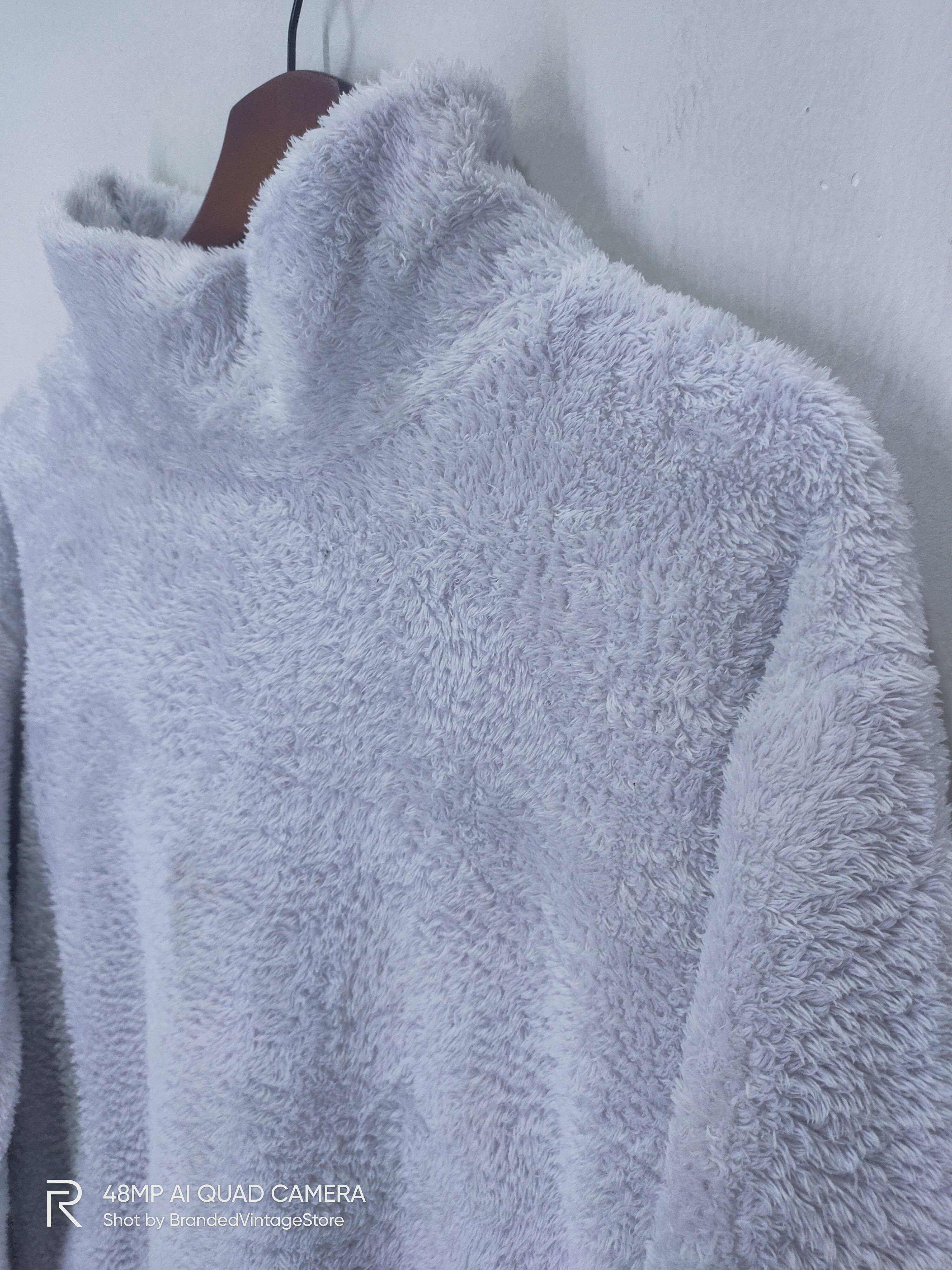 Japanese Brand × Uniqlo UNIQLO Fleece Fur WhiteSoft Sweatshirt Sweater Light Jacket Size US M / EU 48-50 / 2 - 3 Thumbnail