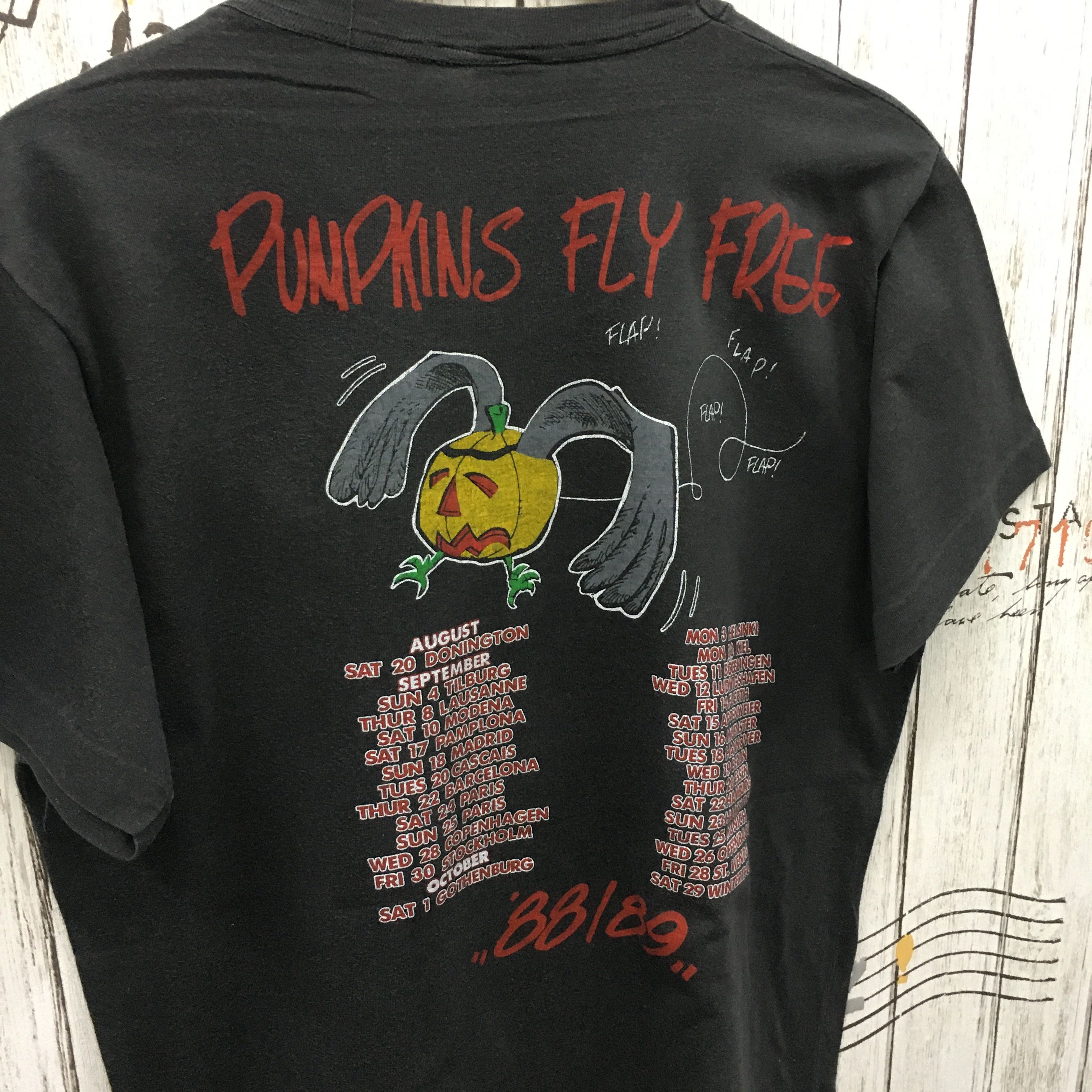 Band Tees Rare Vintage 1988 Helloween Tour Tshirt Perfectly Faded Tee Size US M / EU 48-50 / 2 - 4 Thumbnail