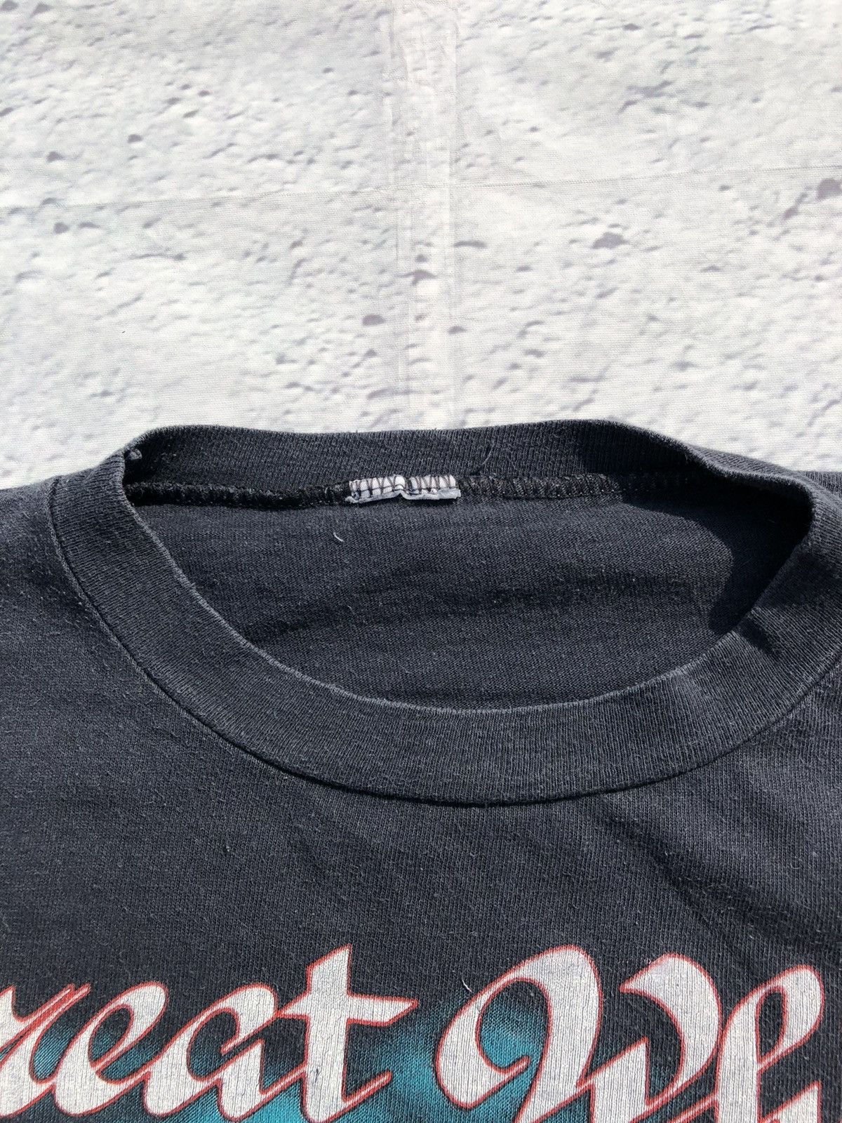 Band Tees Vintage 1988 Great White Bite Back Tour Faded Black Tee Size US L / EU 52-54 / 3 - 8 Thumbnail