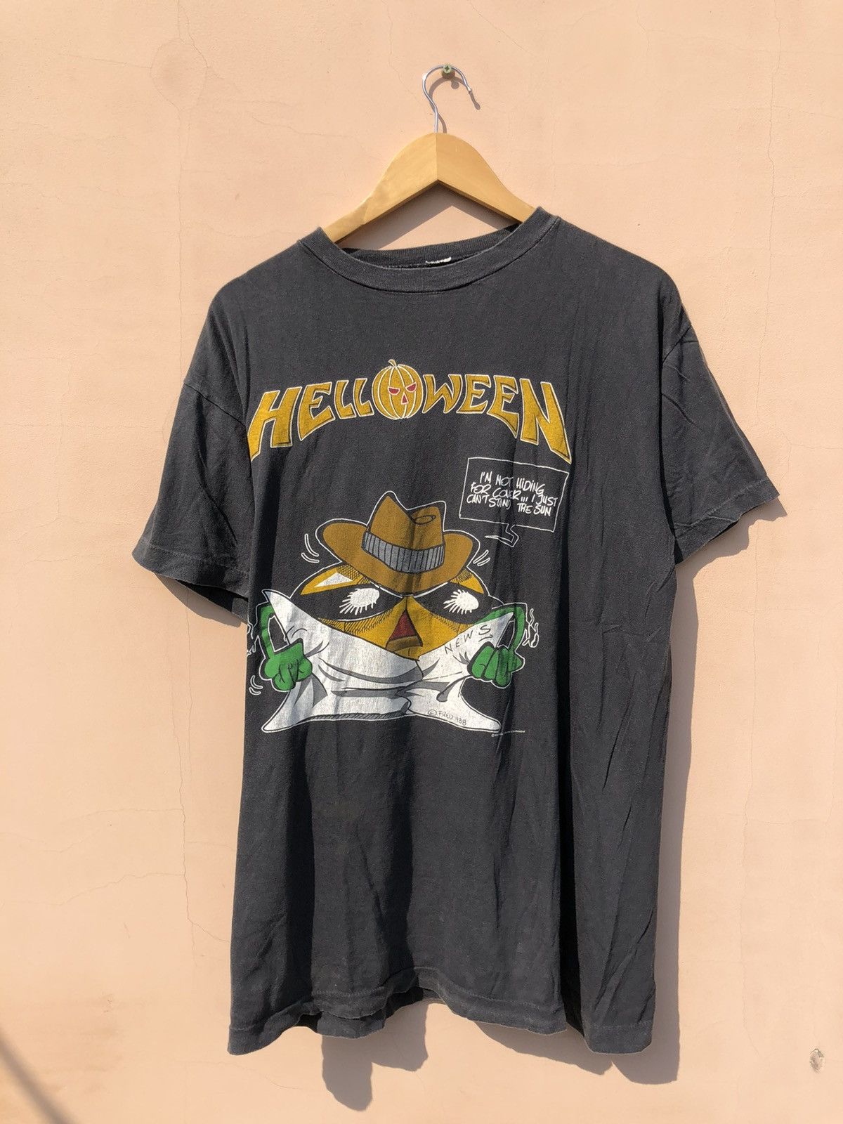 image of Band Tees x Rock T Shirt Vintage 1988 Helloween Pumpkins Fly Free Faded Black Tee (Size Large)