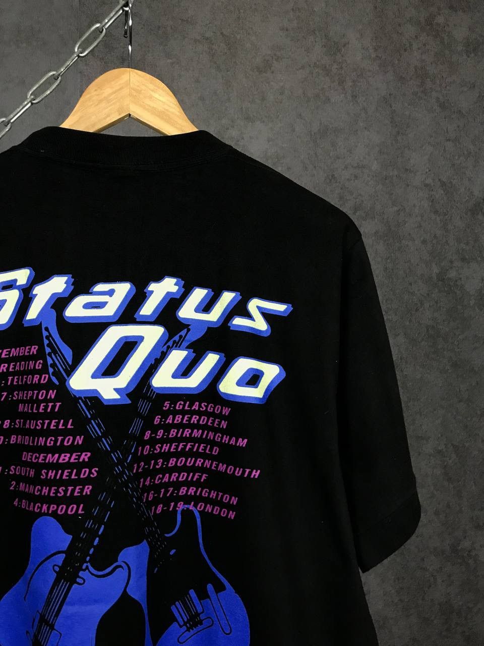 Band Tees × Vintage Status Quo 1993 vintage rock band overprinted tour tee Size US L / EU 52-54 / 3 - 5 Thumbnail