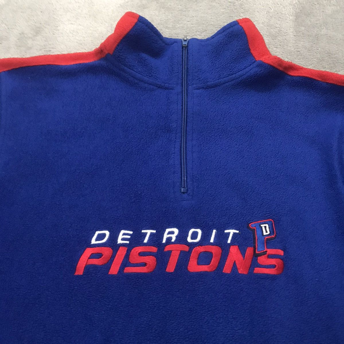 Adidas × NBA × Vintage Vintage Adidas Detroit Pistons Fleece Sweater Size US M / EU 48-50 / 2 - 2 Thumbnail