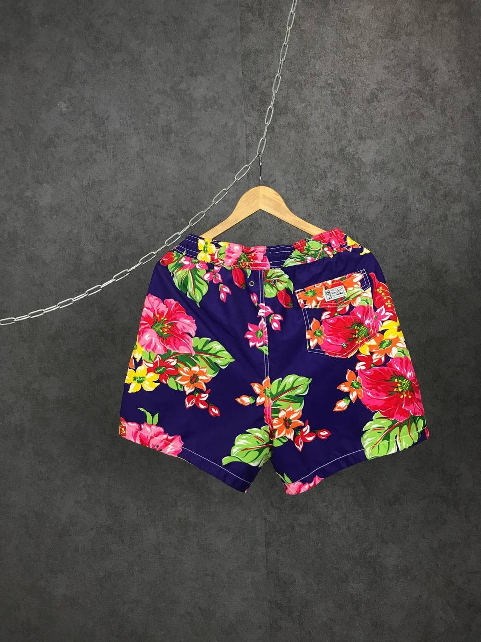 Polo Ralph Lauren Polo Ralph Lauren luxury crazy multicolor overprinted shorts Size US 34 / EU 50 - 4 Thumbnail
