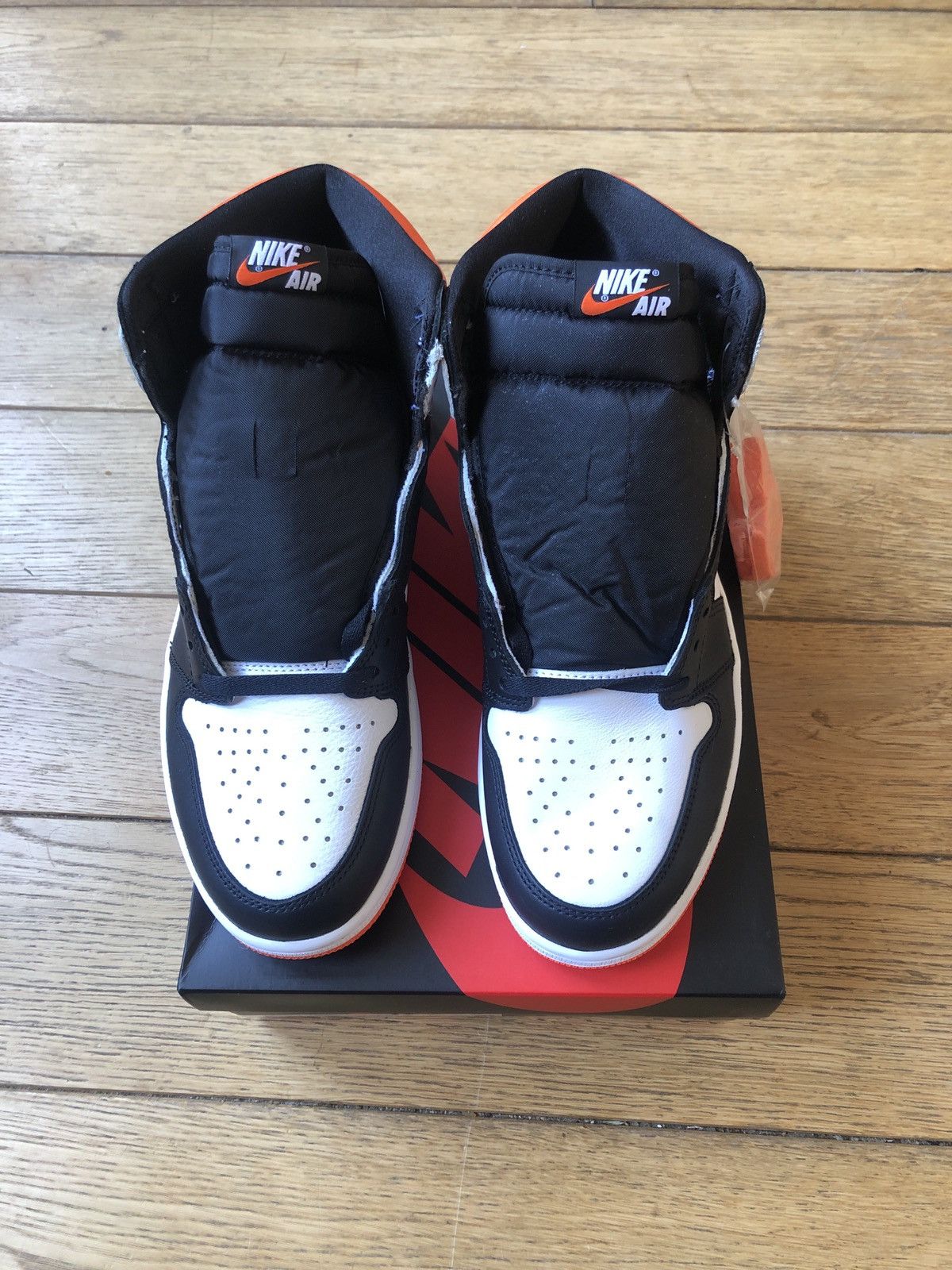 Jordan Brand × Nike Air Jordan 1 Size US 11 / EU 44 - 8 Thumbnail