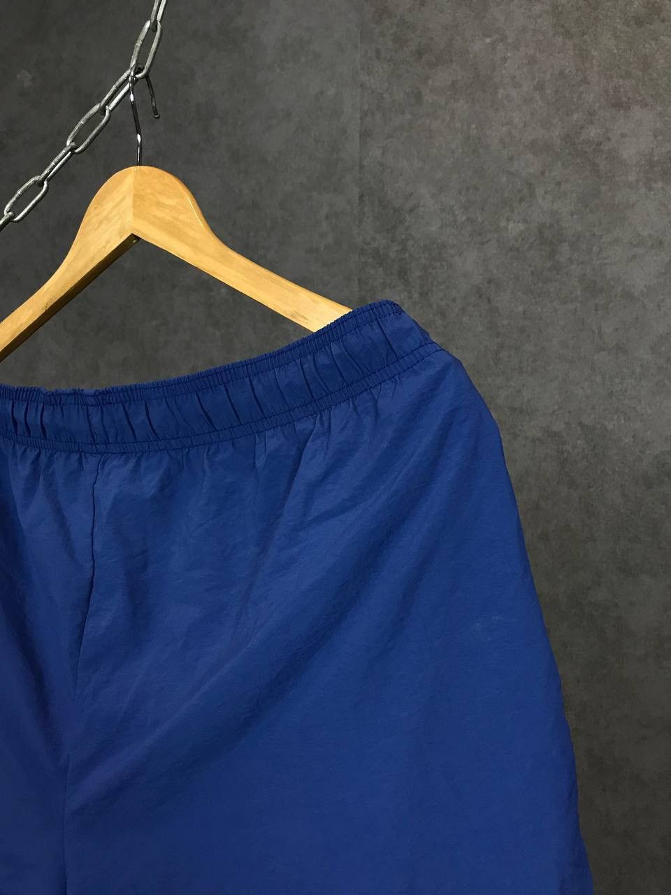 Vintage Nike swoosh streetwear vintage nylon shorts Size US 34 / EU 50 - 7 Thumbnail
