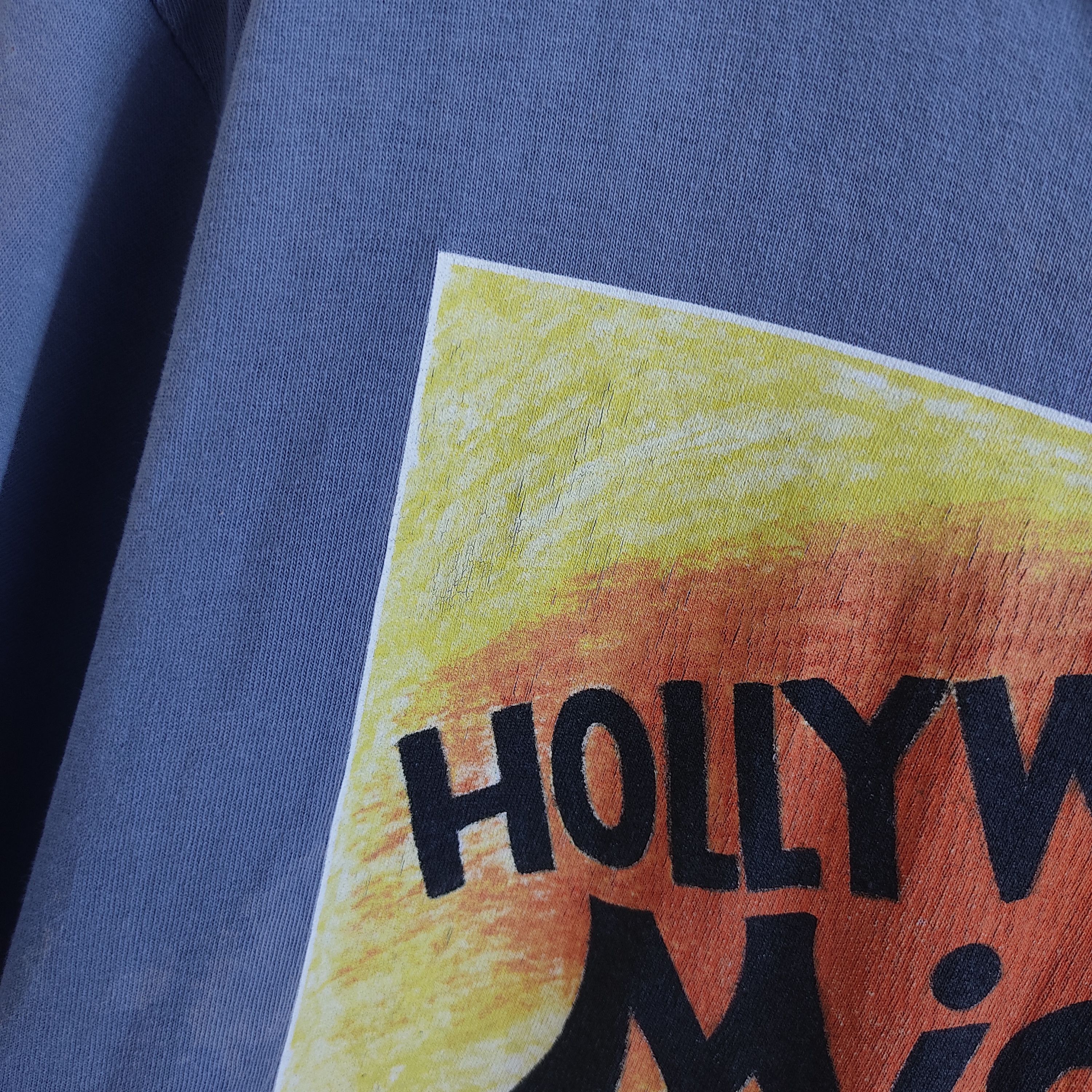 Mickey Mouse × Vintage Vintage 90s Mickey Mouse Hollywood T Shirt TS360 Size US L / EU 52-54 / 3 - 5 Thumbnail