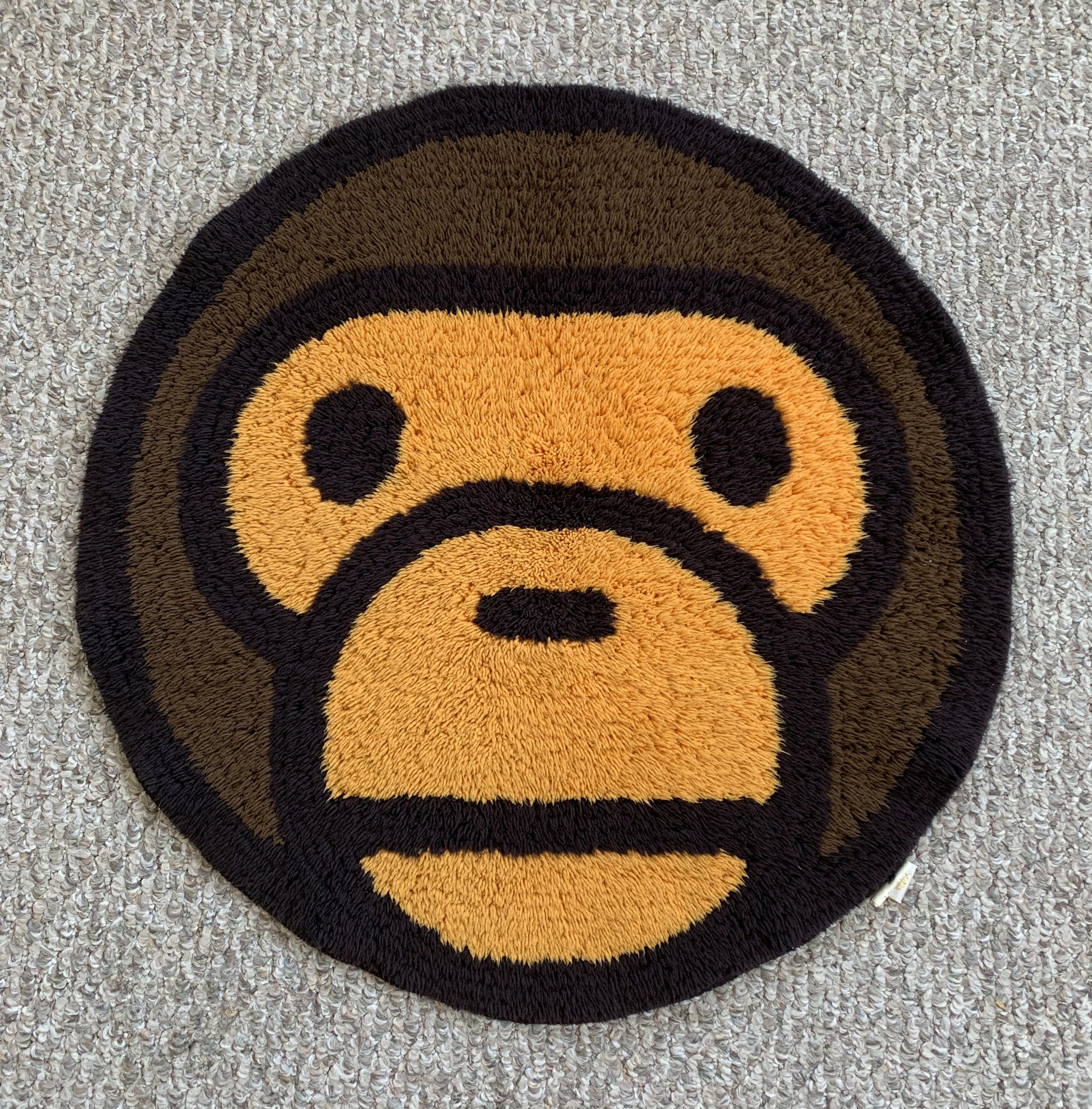 BAPE Baby Milo Face Banana Rug – WRLDWIDEFITS