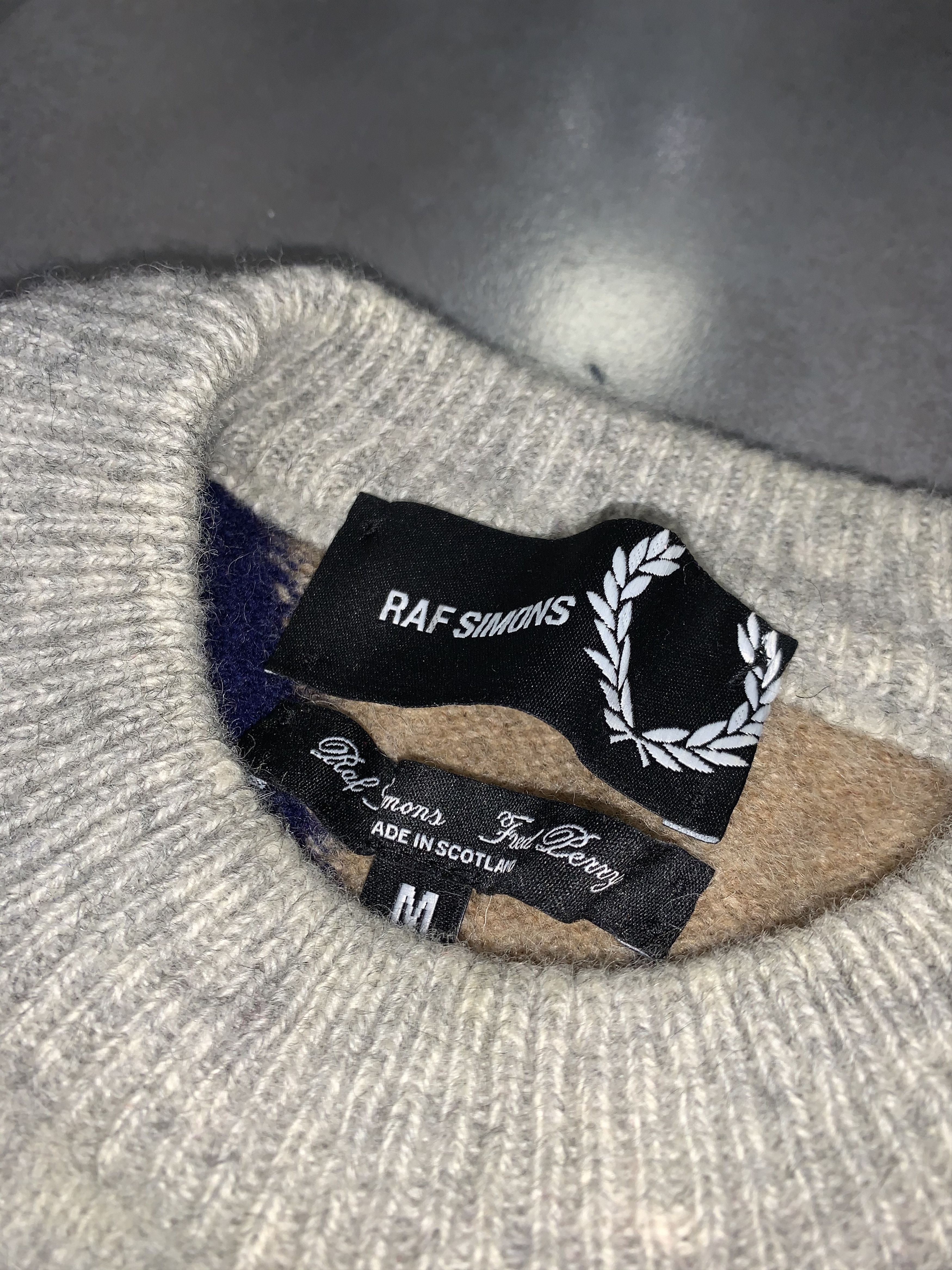 Fred Perry × Raf Simons AW10 Raf Simons X Fred Perry Logo Patch Lana Wool Sweater Size US M / EU 48-50 / 2 - 12 Thumbnail