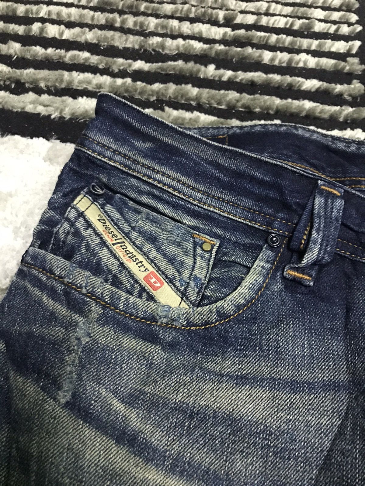 Diesel Diesel distressed denim jeans Size US 34 / EU 50 - 4 Thumbnail