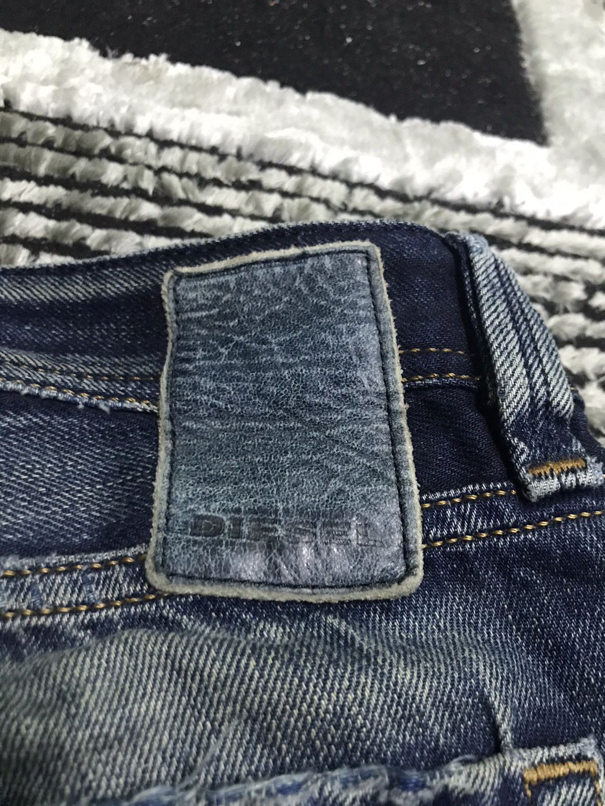 Diesel Diesel distressed denim jeans Size US 34 / EU 50 - 11 Thumbnail