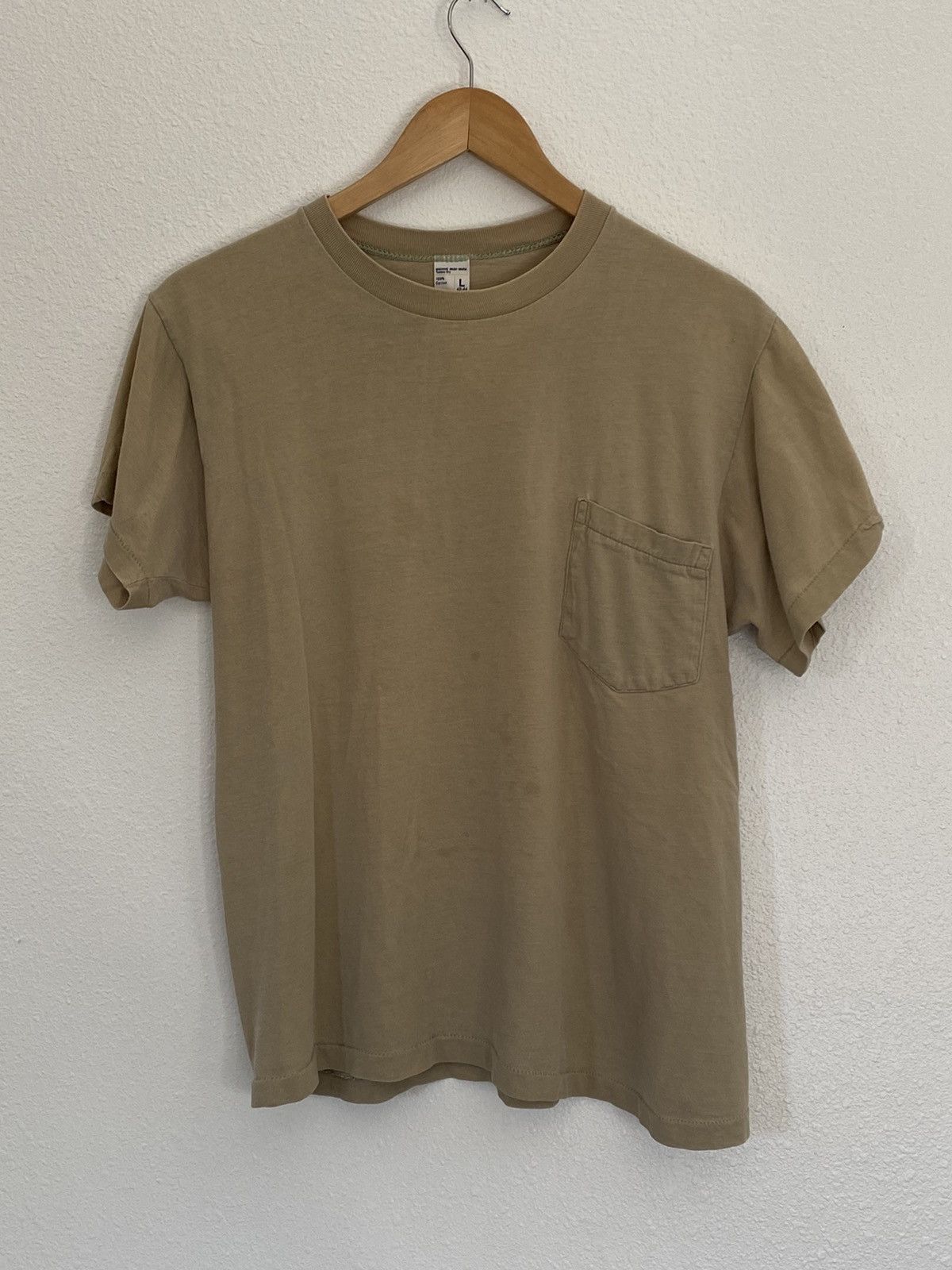 Vintage 80s single stitch Blank pocket t Size US M / EU 48-50 / 2 - 1 Thumbnail