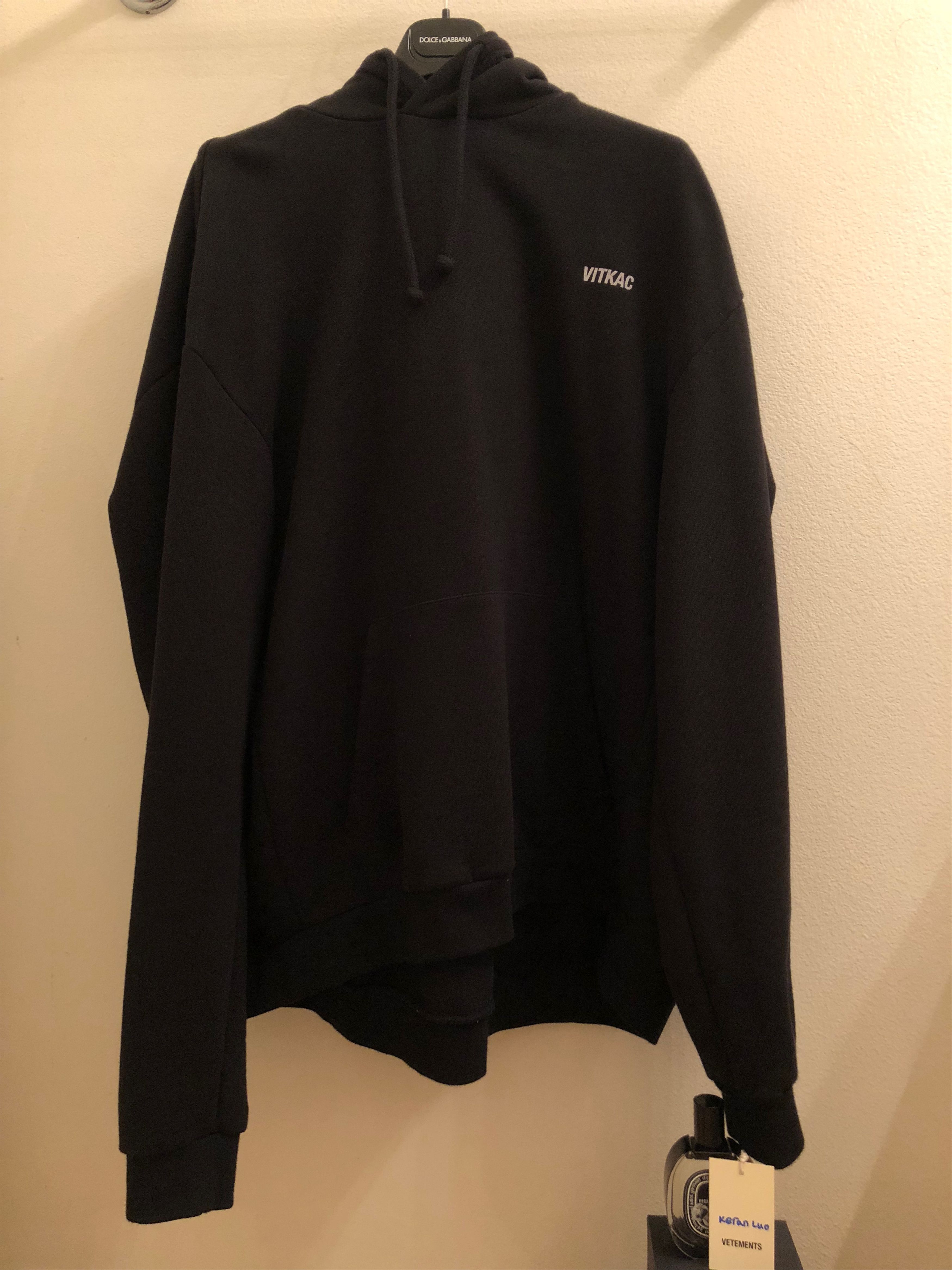 VETEMENTS ヴェトモン SS25 VETEMENTS.COM FITTED ZIP-UP HOODIE