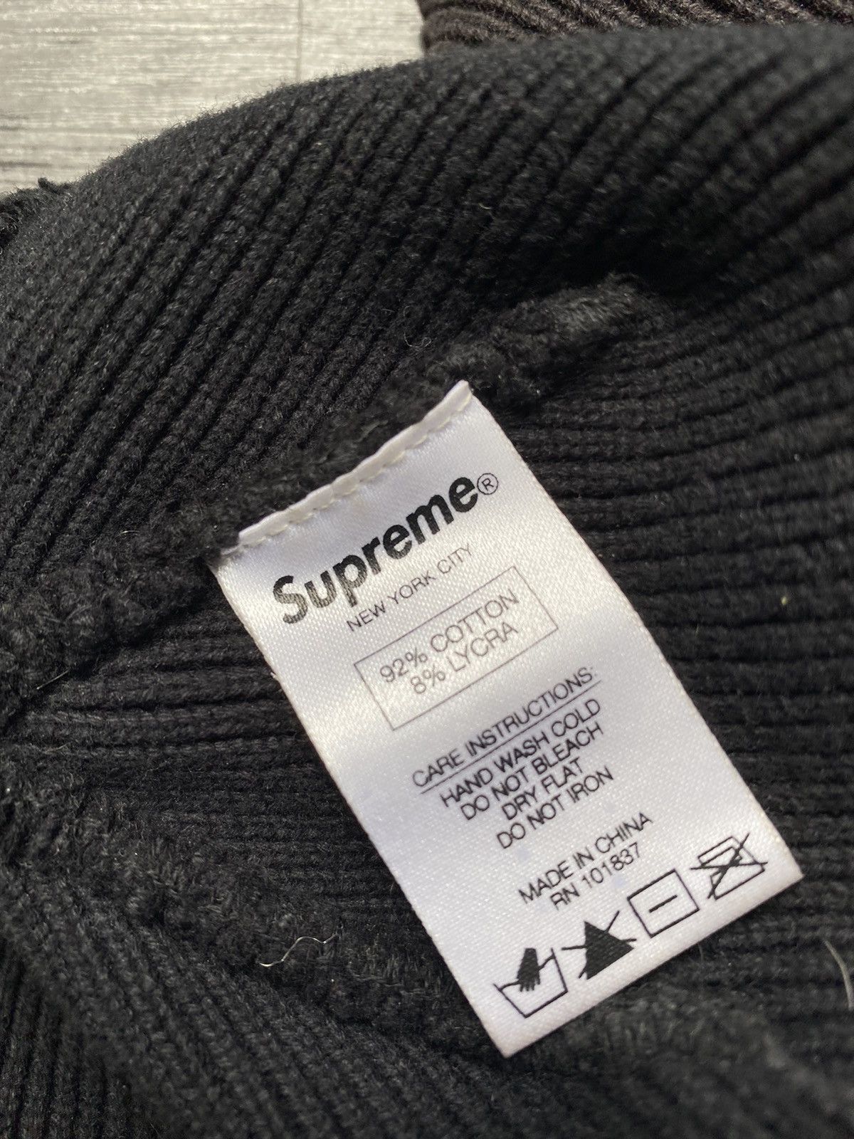 Supreme FW15 Small logo Beanie Size ONE SIZE - 4 Thumbnail