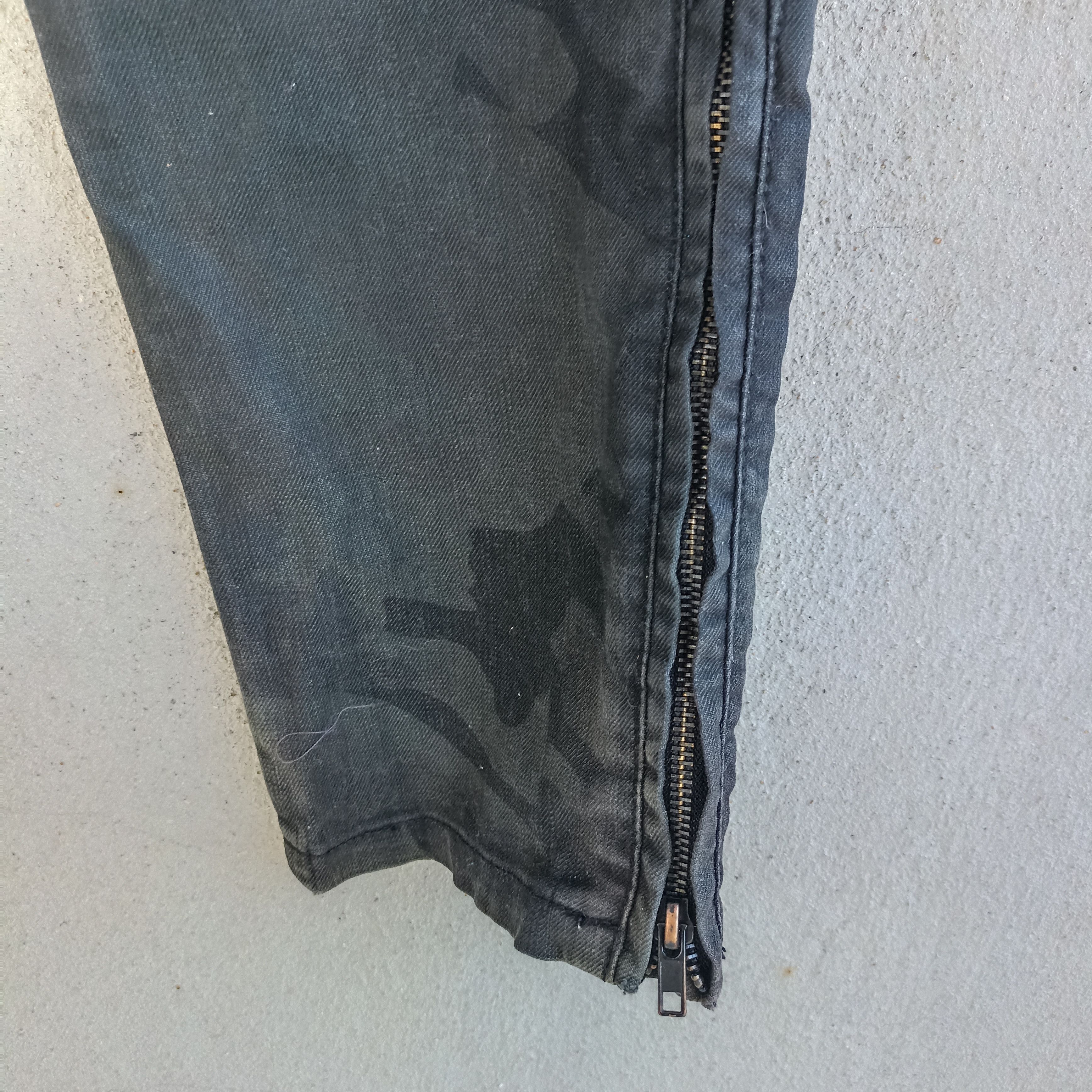 Japanese Brand Faded Camo Cavari A Black Multipocket Cargo Pant Size US 30 / EU 46 - 13 Thumbnail