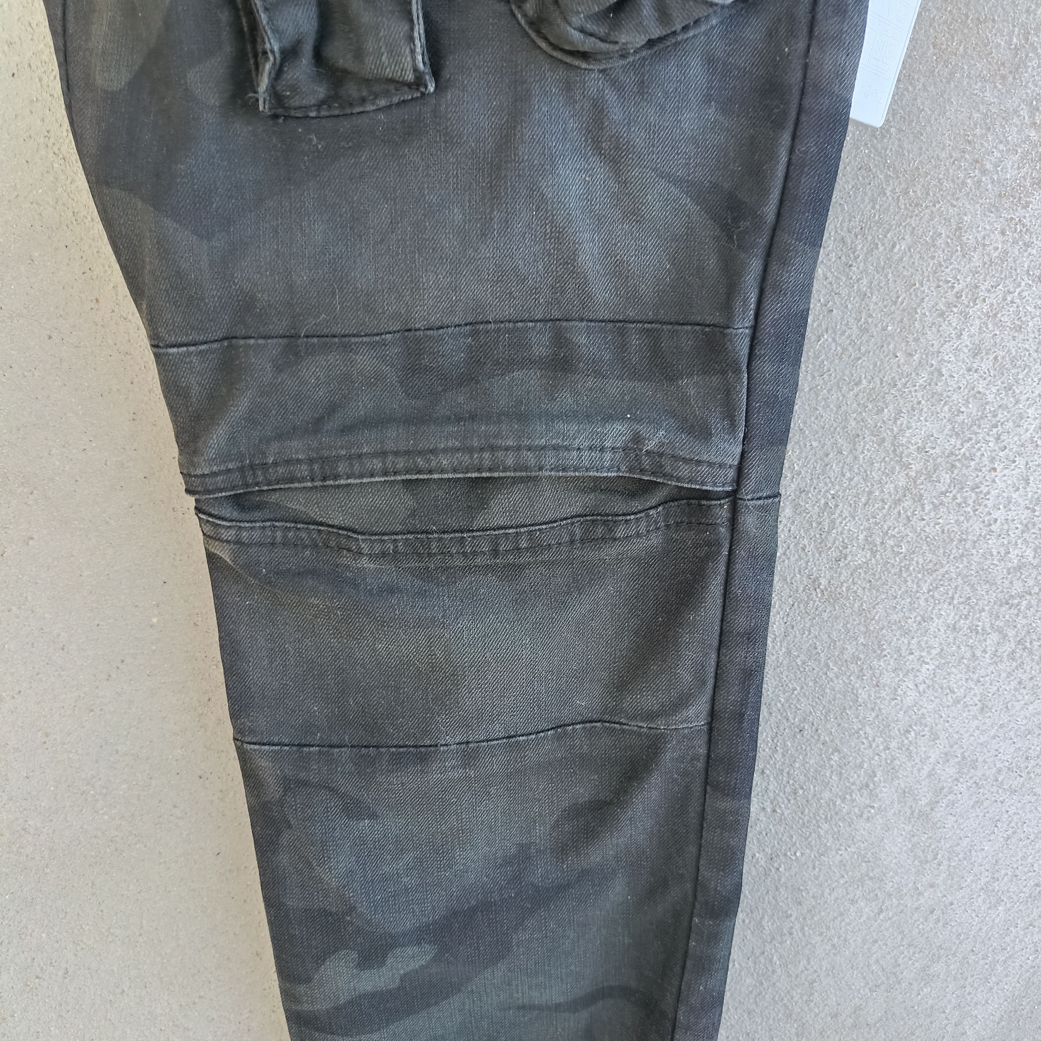 Japanese Brand Faded Camo Cavari A Black Multipocket Cargo Pant Size US 30 / EU 46 - 11 Thumbnail
