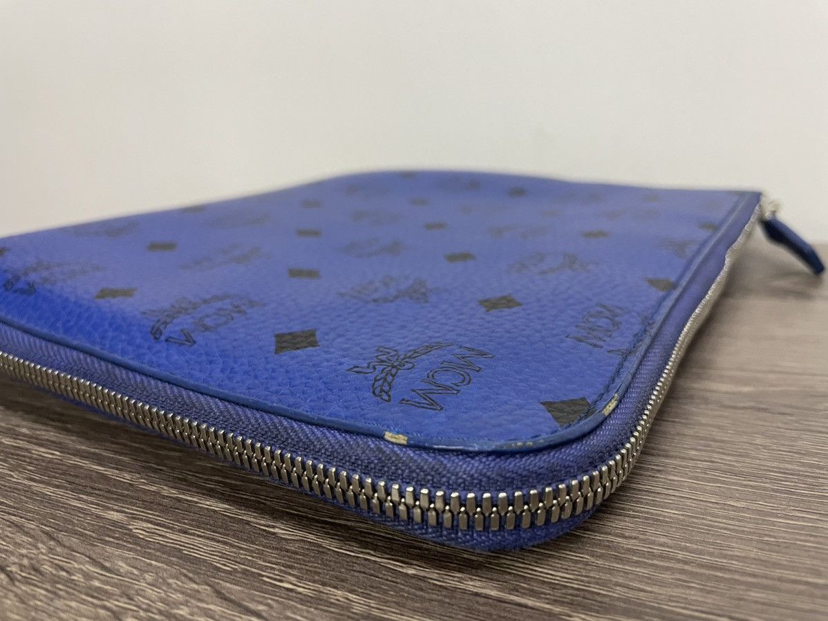 MCM CLUTCH@WRISTLET