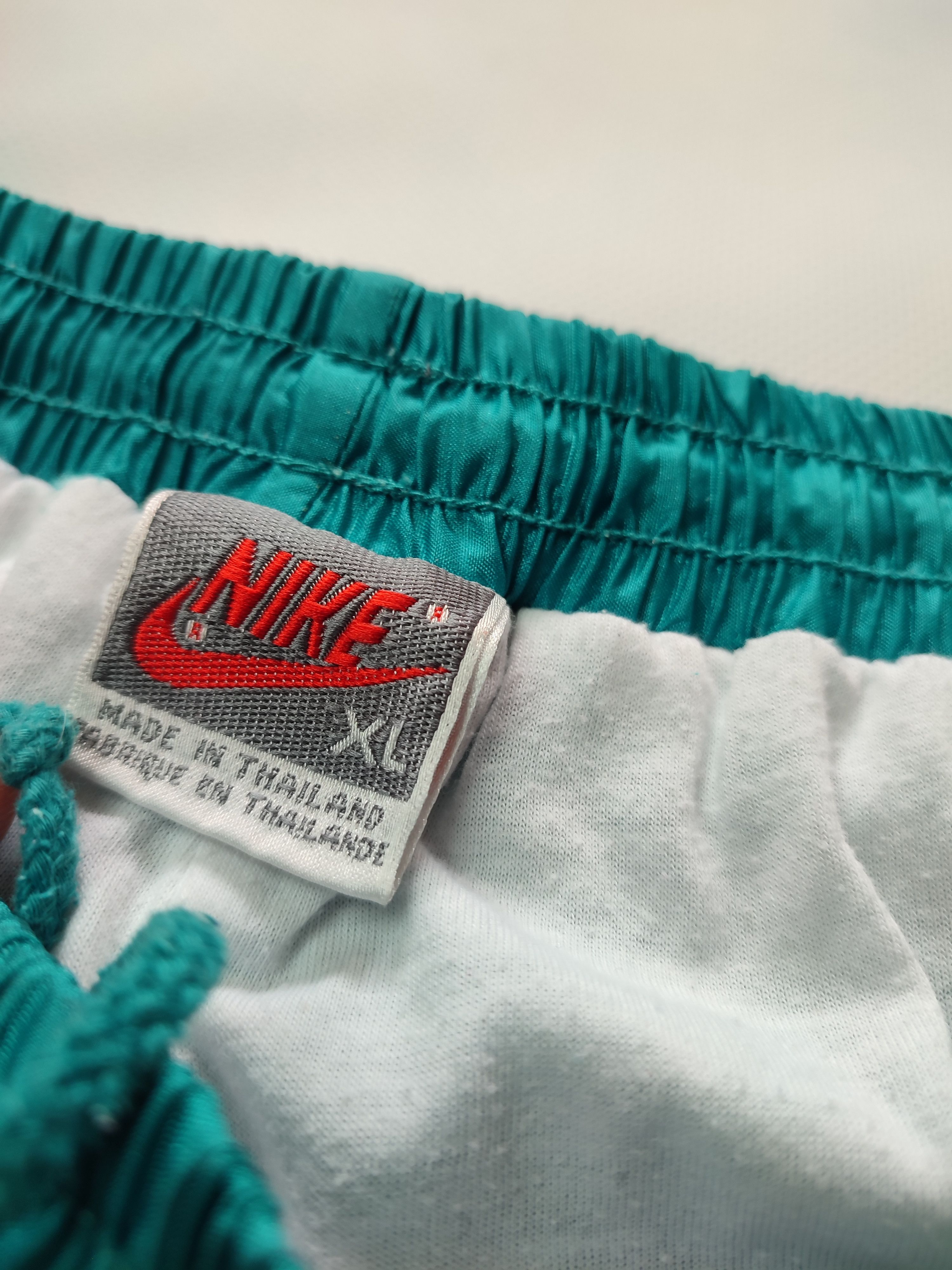 Nike Nike Vintage Track Pants Size US 34 / EU 50 - 12 Thumbnail