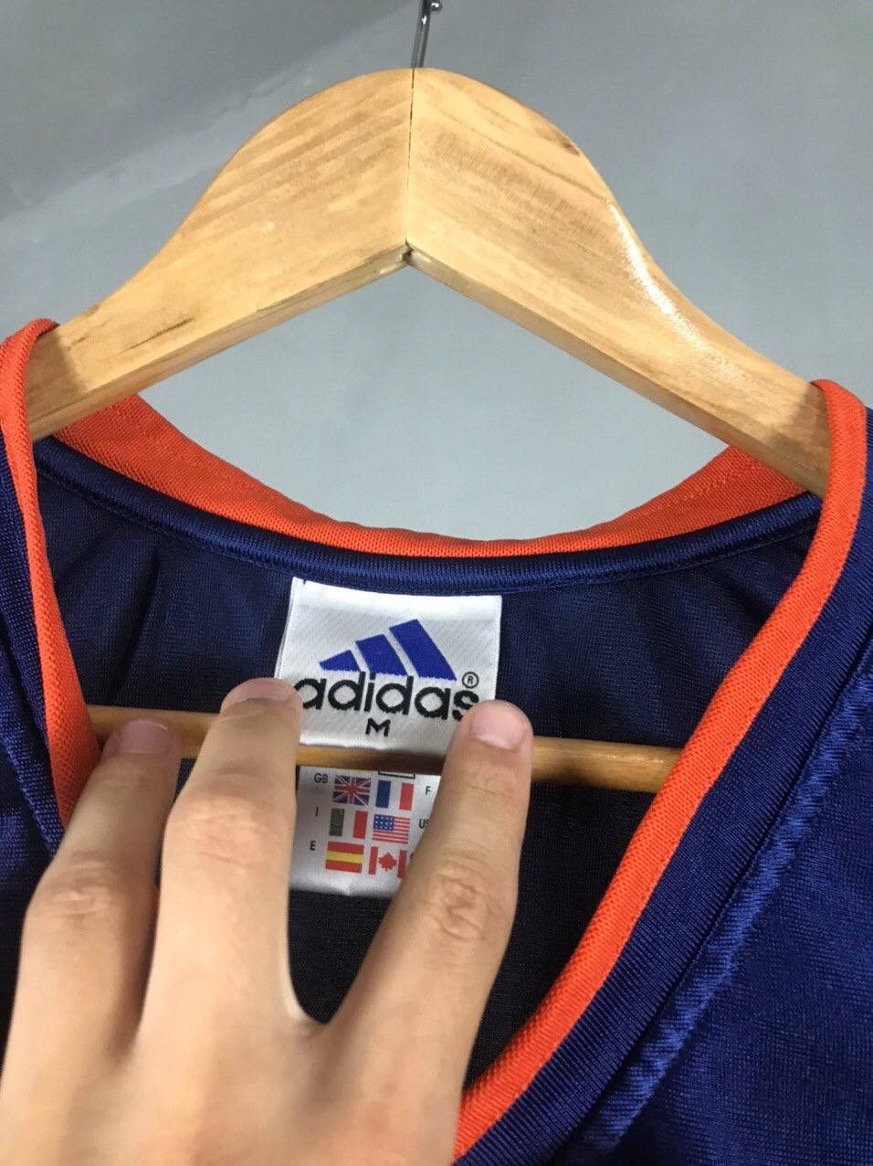 Vintage Adidas vintage tee Size US M / EU 48-50 / 2 - 2 Thumbnail