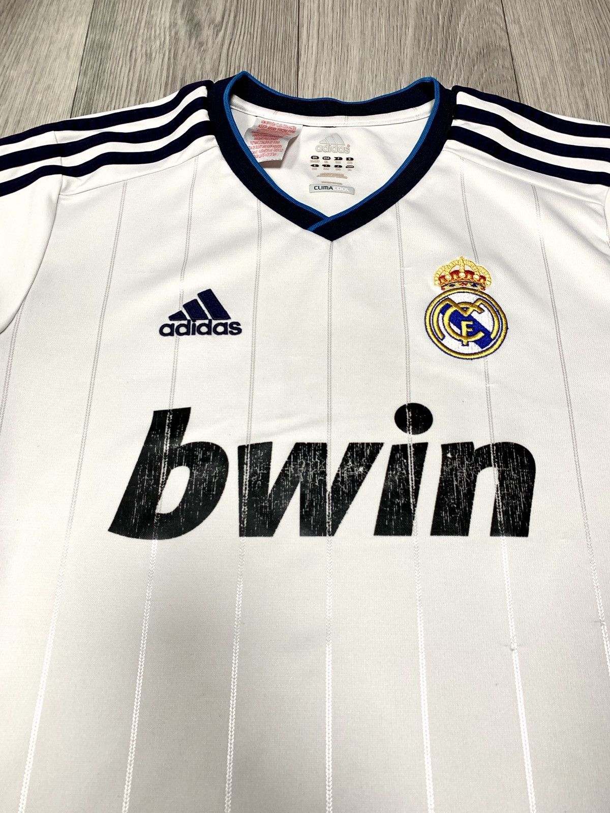 Other Real Madrid soccer jersey 2012 Size US S / EU 44-46 / 1 - 2 Thumbnail