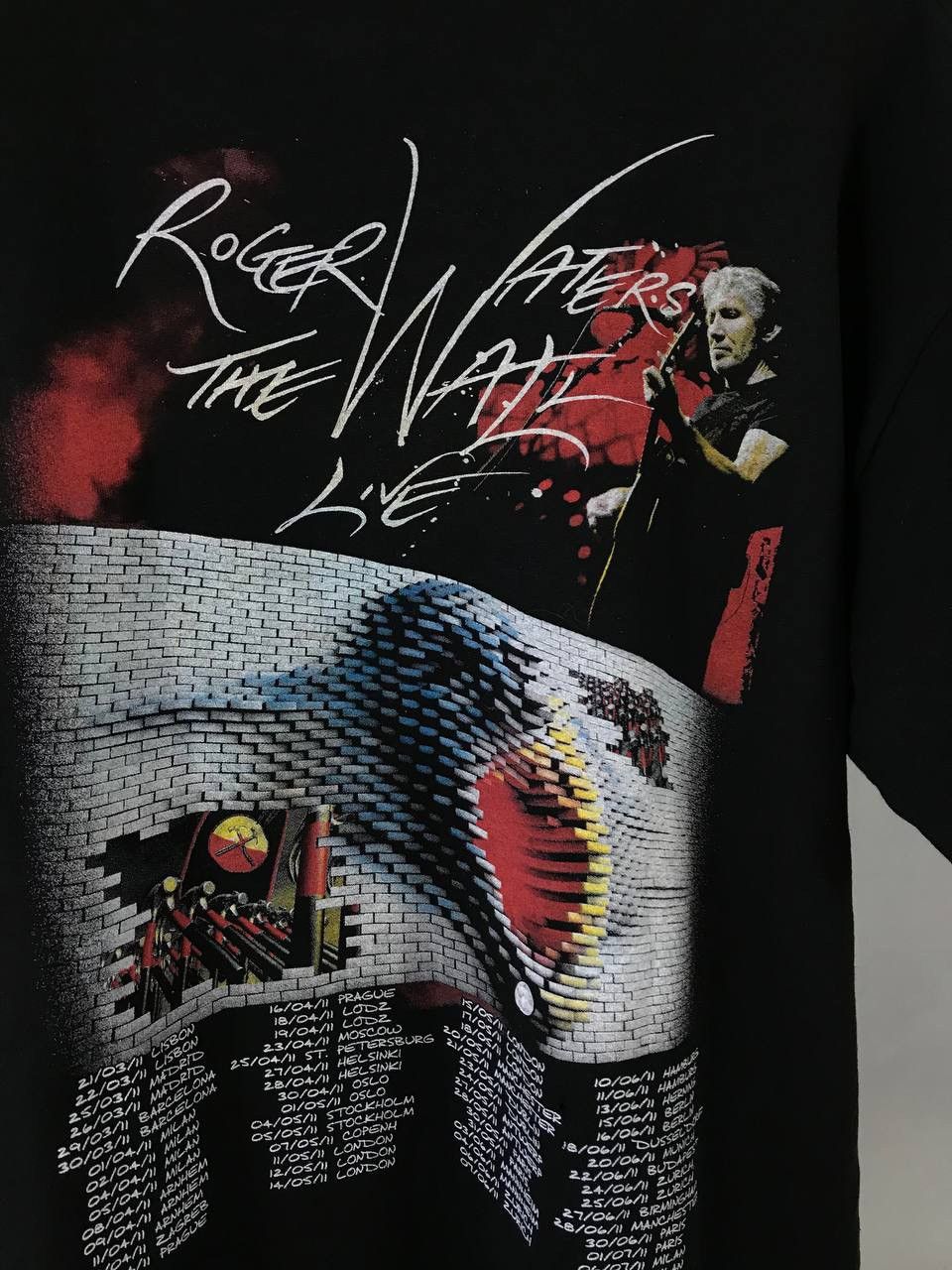 Band Tees × Pink Floyd × Vintage Pink Floyd 2011 vintage rock band tour overprinted tee Size US XL / EU 56 / 4 - 5 Thumbnail