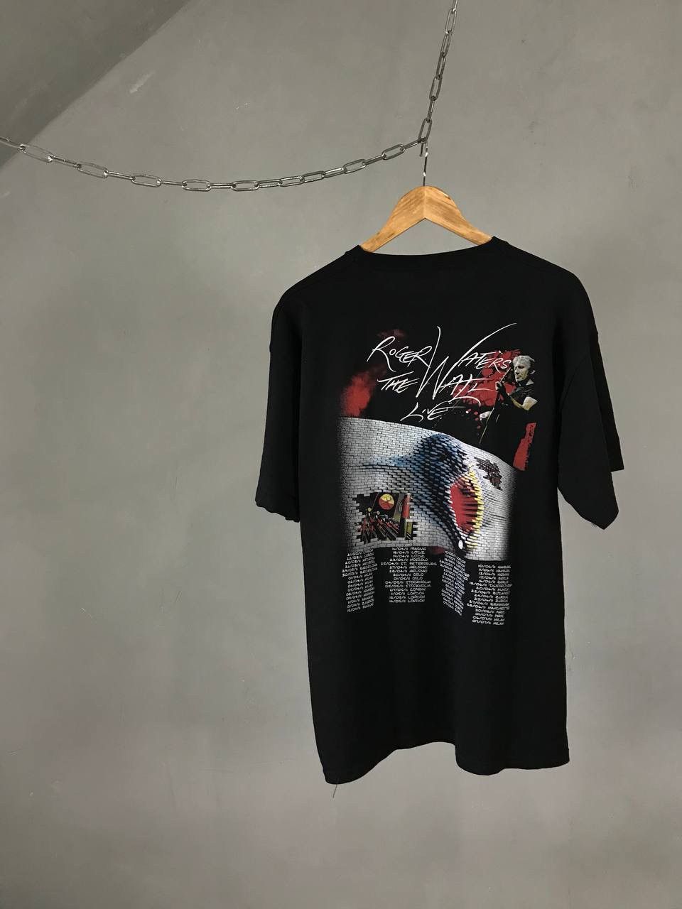 Band Tees × Pink Floyd × Vintage Pink Floyd 2011 vintage rock band tour overprinted tee Size US XL / EU 56 / 4 - 4 Thumbnail