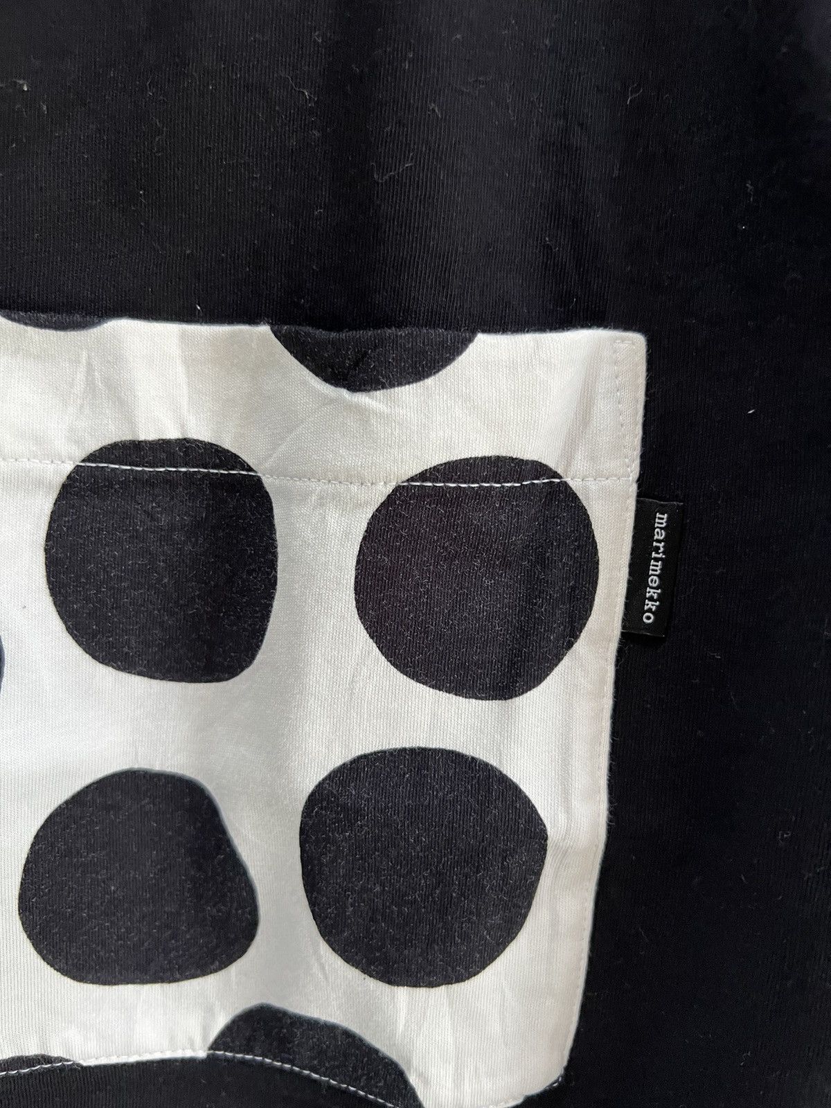 Marimekko 🔥Rare Marimekko x Uniqlo Pocket Cropped Tees Size US L / EU 52-54 / 3 - 7 Thumbnail