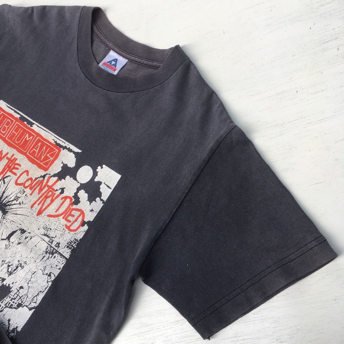 Band Tees Sun Faded VINTAGE SUBHUMANS THE DAY THE COUNTRY DIED Size US S / EU 44-46 / 1 - 10 Thumbnail