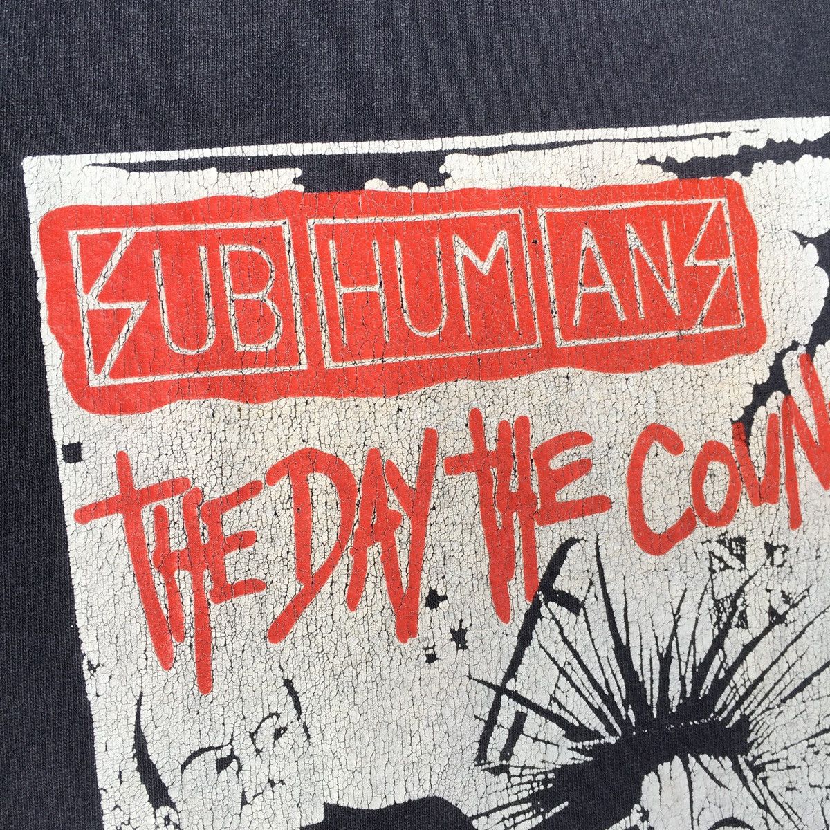 Band Tees Sun Faded VINTAGE SUBHUMANS THE DAY THE COUNTRY DIED Size US S / EU 44-46 / 1 - 4 Thumbnail