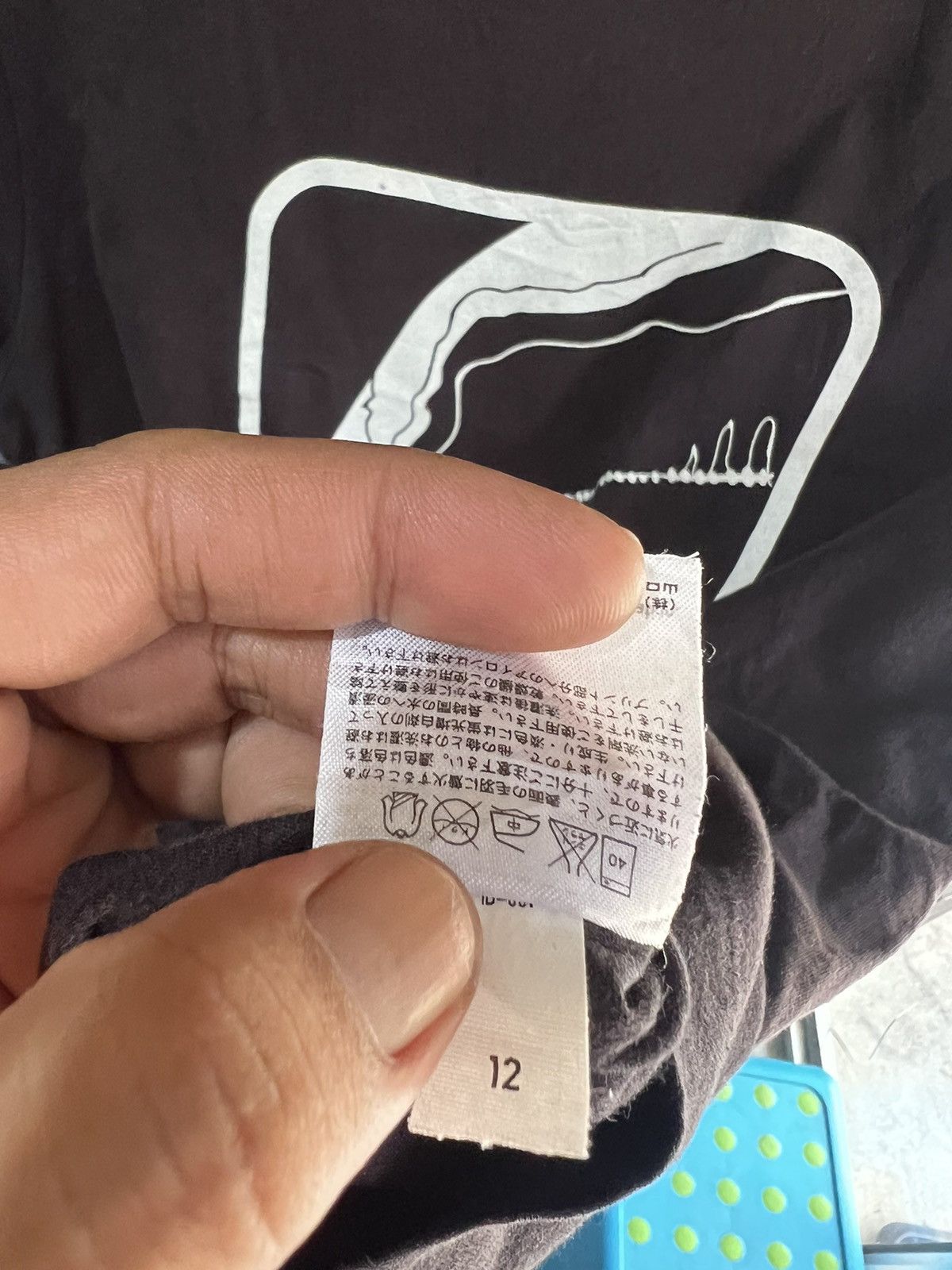Japanese Brand 🔥Rare Alien x Uniqlo Tees Size US M / EU 48-50 / 2 - 12 Thumbnail