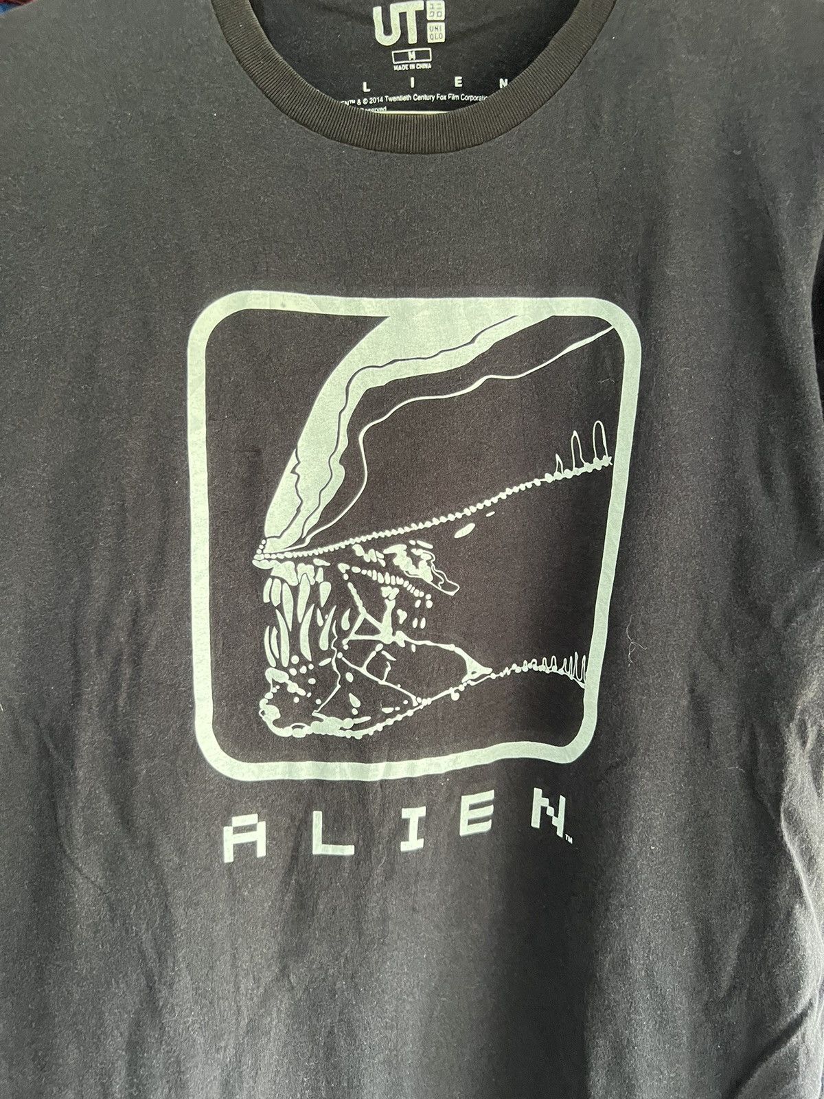 Japanese Brand 🔥Rare Alien x Uniqlo Tees Size US M / EU 48-50 / 2 - 7 Thumbnail