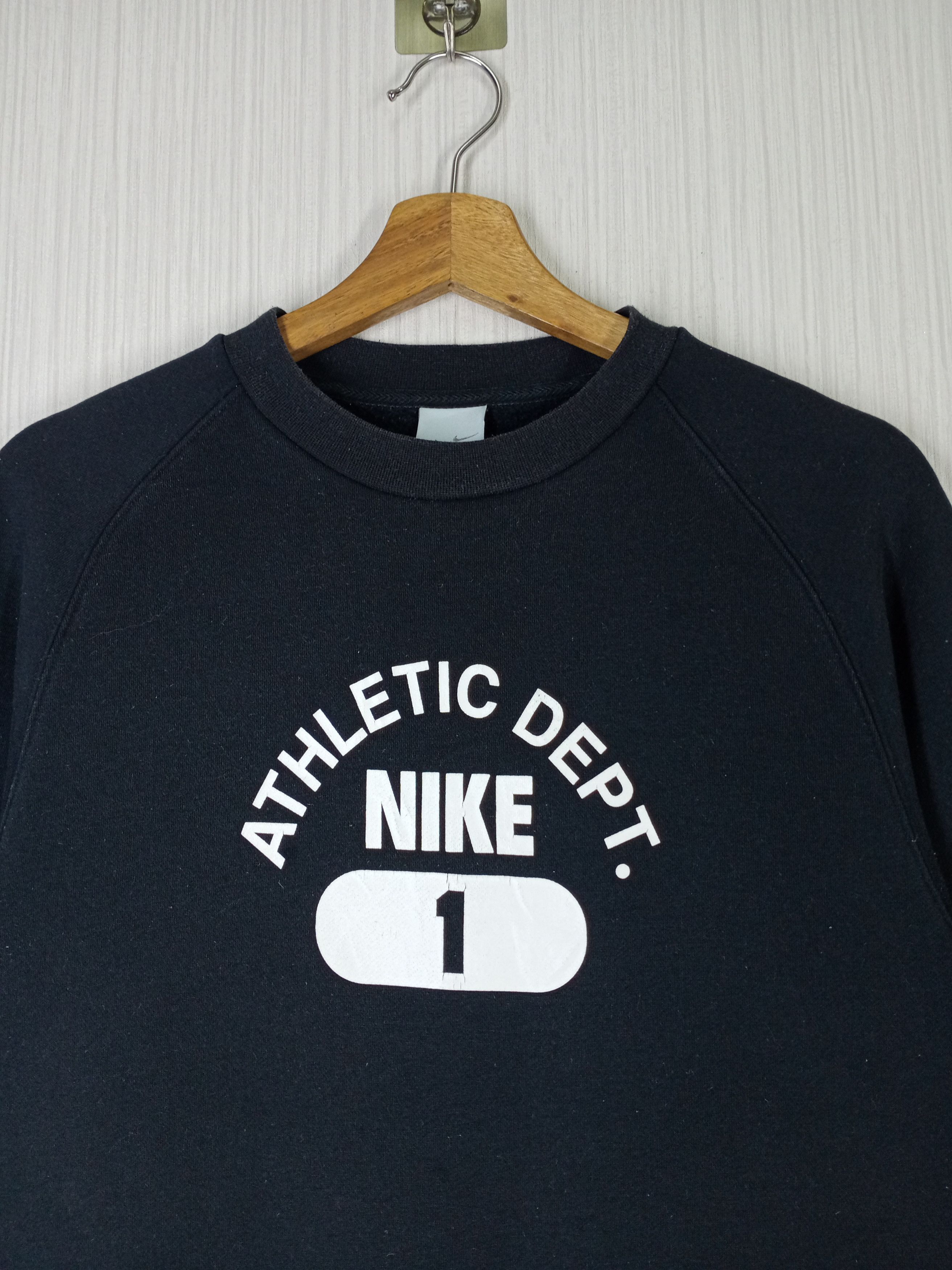 Nike Rare Vintage Nike Crewneck Sweatshirt Size US M / EU 48-50 / 2 - 1 Thumbnail