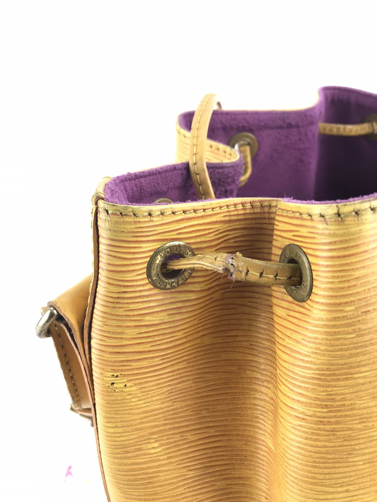 Louis Vuitton ❌Last Drop❌ Auth Louis Vuitton Epi Petit Noe Shoulderbag Size ONE SIZE - 17 Thumbnail