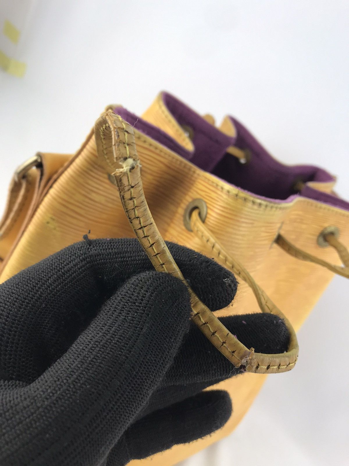 Louis Vuitton ❌Last Drop❌ Auth Louis Vuitton Epi Petit Noe Shoulderbag Size ONE SIZE - 18 Thumbnail