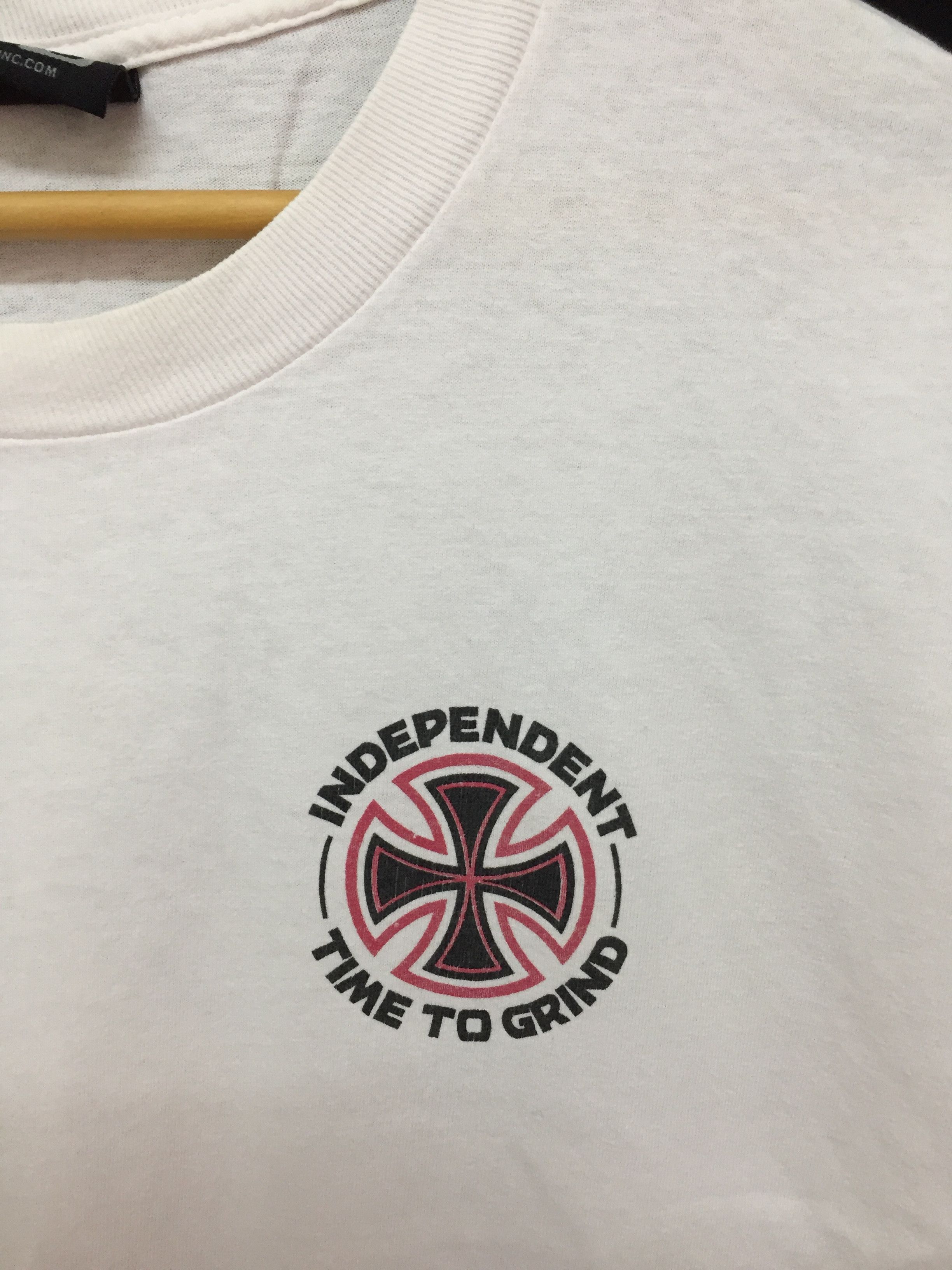 Independent Truck Co. × Vintage Vintage INDEPENDENT clock Skate tee Size US L / EU 52-54 / 3 - 5 Thumbnail