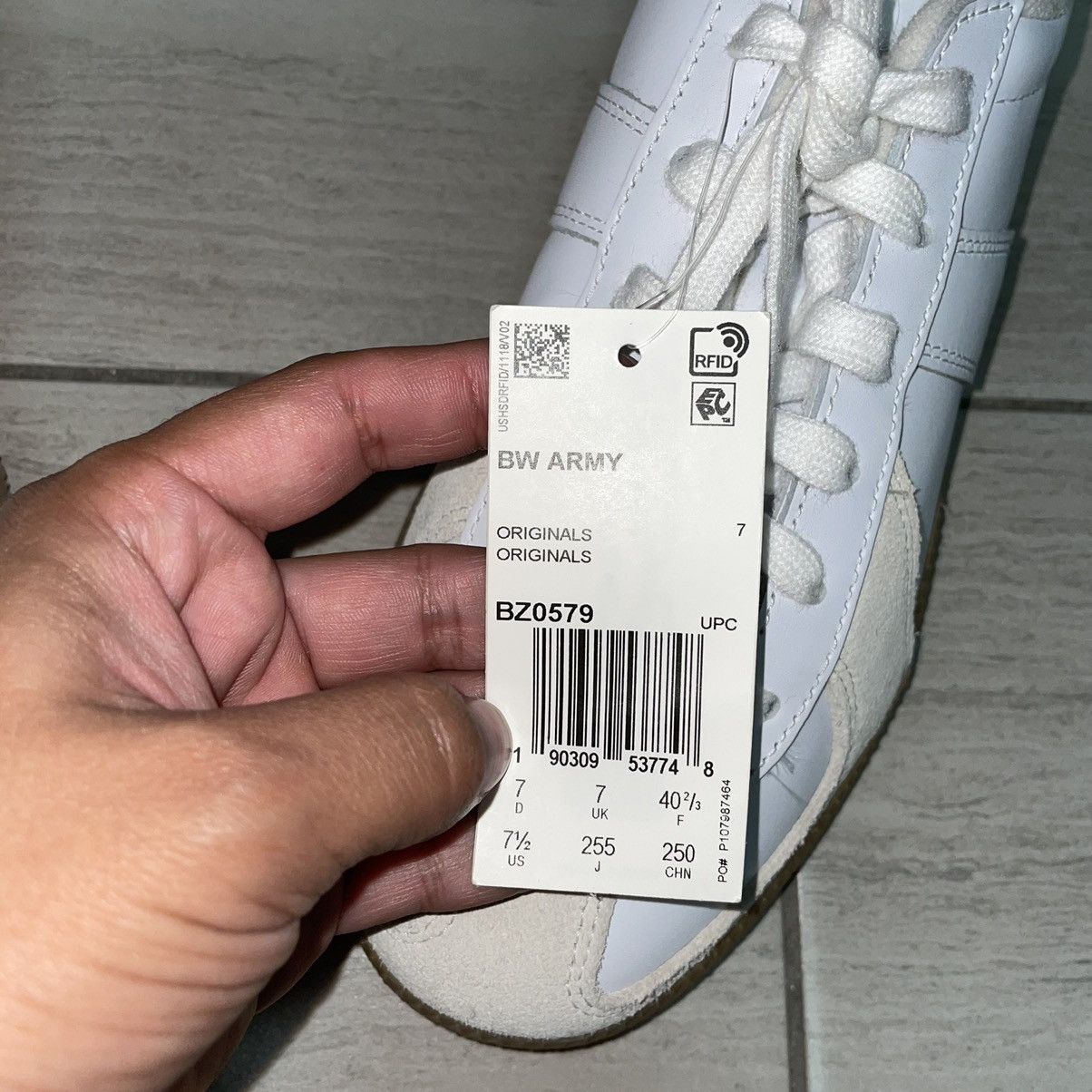 Adidas BW Army Footwear 2017 Adidas Samba size 7.5 U.S Size 40 - 4 Thumbnail