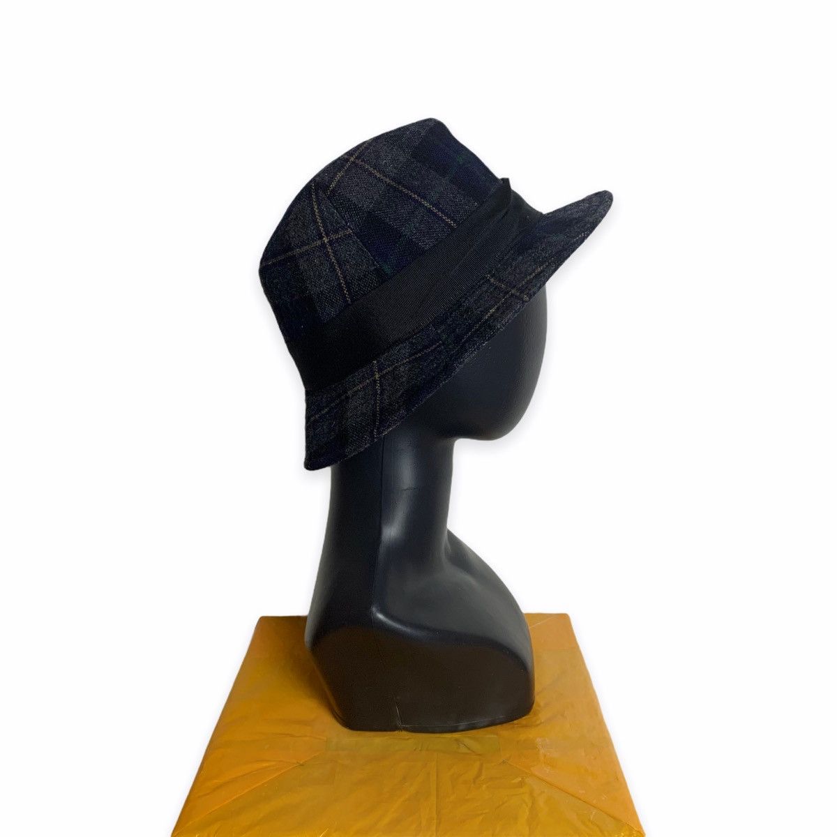 CA4LA Japan Ca4la Tartan Wool Bucket Hat Made In Japan Size ONE SIZE - 7 Thumbnail