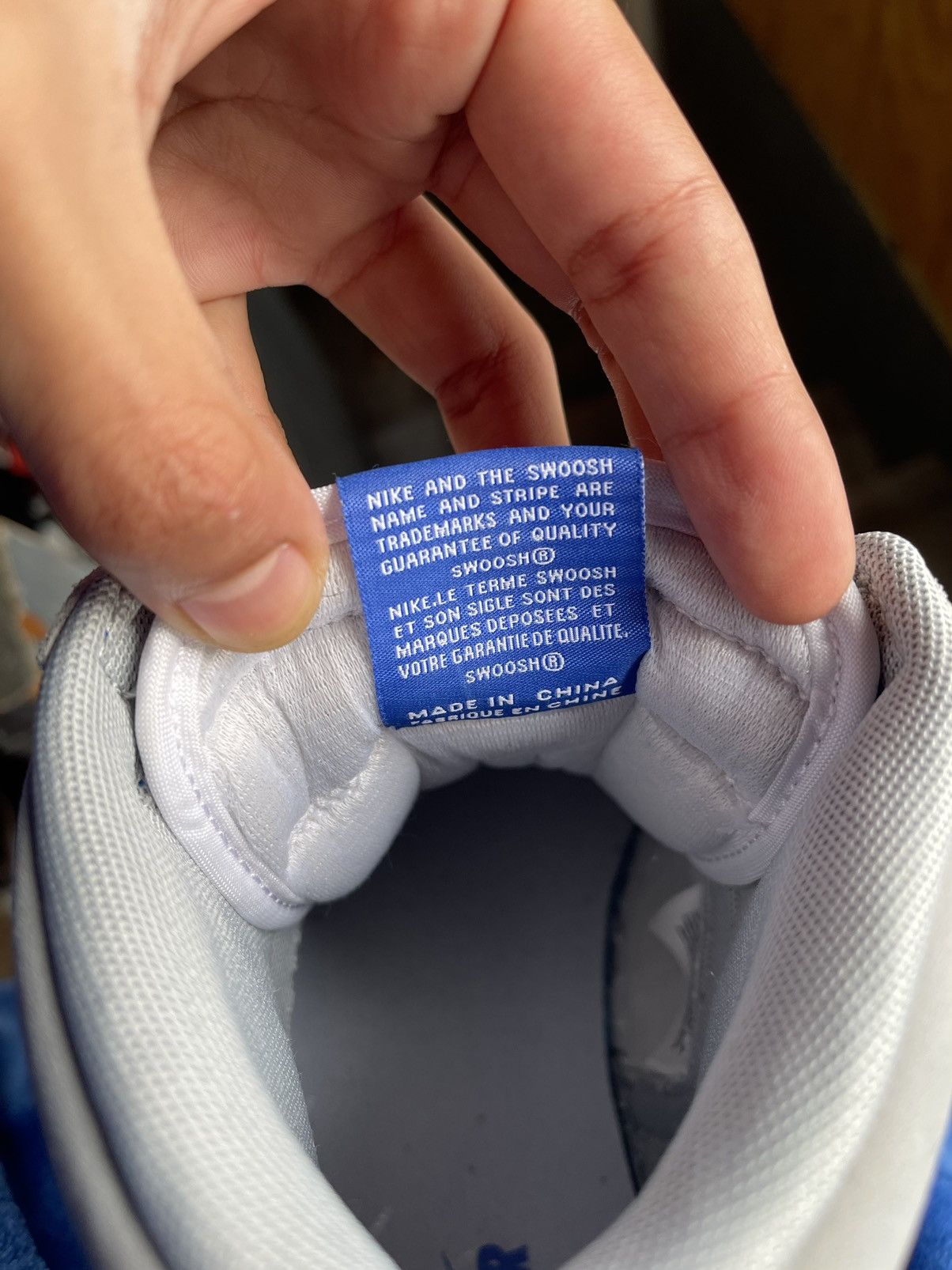 Jordan Brand Mens Air Jordan 1 High Retro OG ‘Hyper Royal’ size 10 Size US 10 / EU 43 - 4 Thumbnail