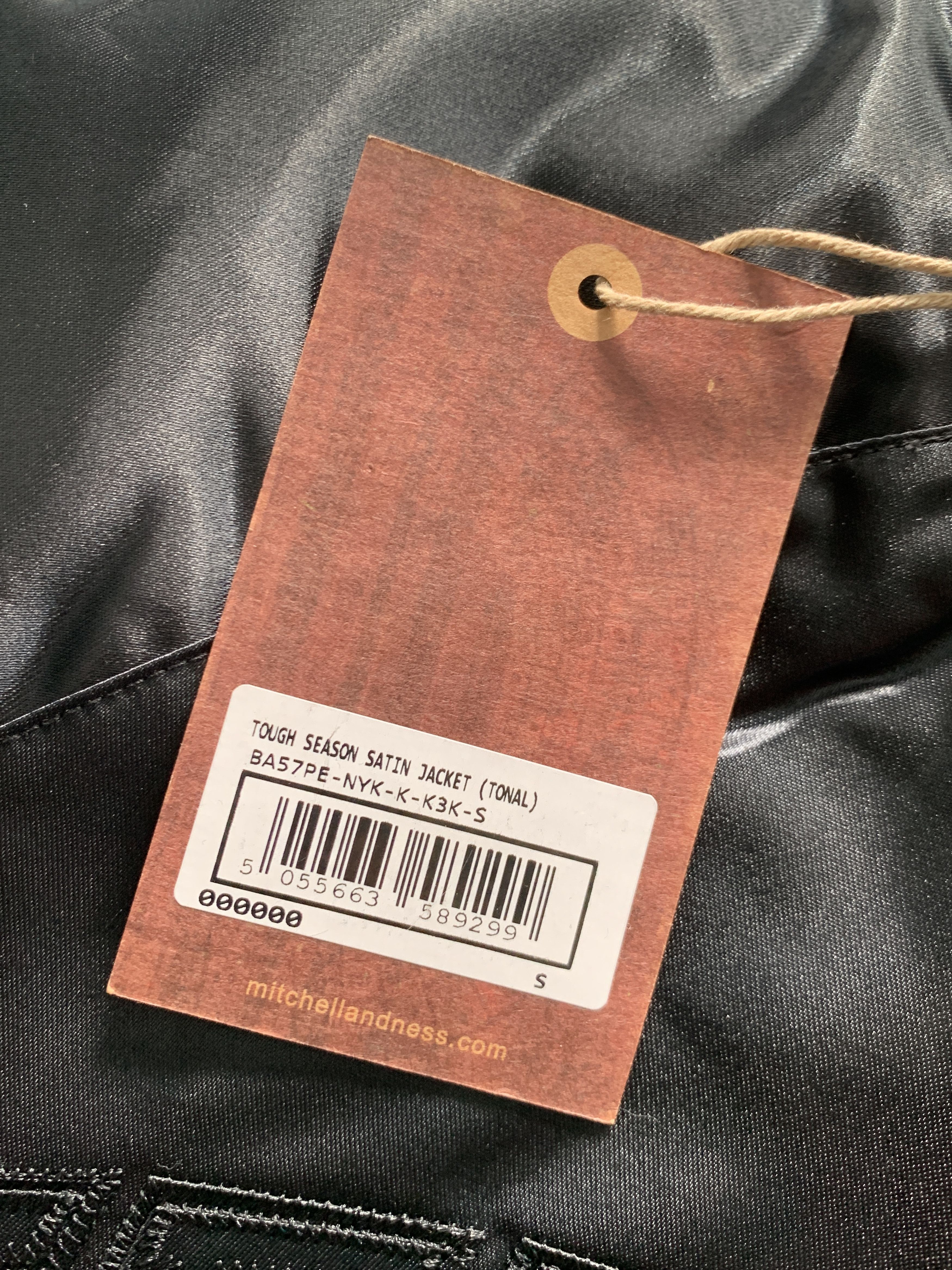 Mitchell & Ness satin jacket NBA new york knicks triple black Size US S / EU 44-46 / 1 - 10 Thumbnail