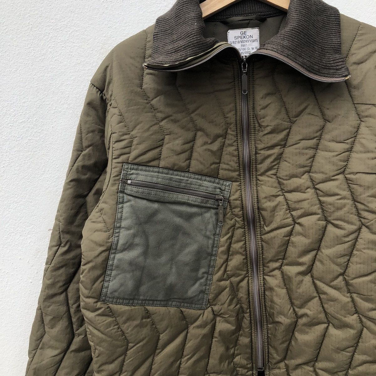 Vintage LIGHTPUFFER DOWN JACKET MILITARY ISSUE COLLECTION GE SPOKEN Size US L / EU 52-54 / 3 - 6 Thumbnail
