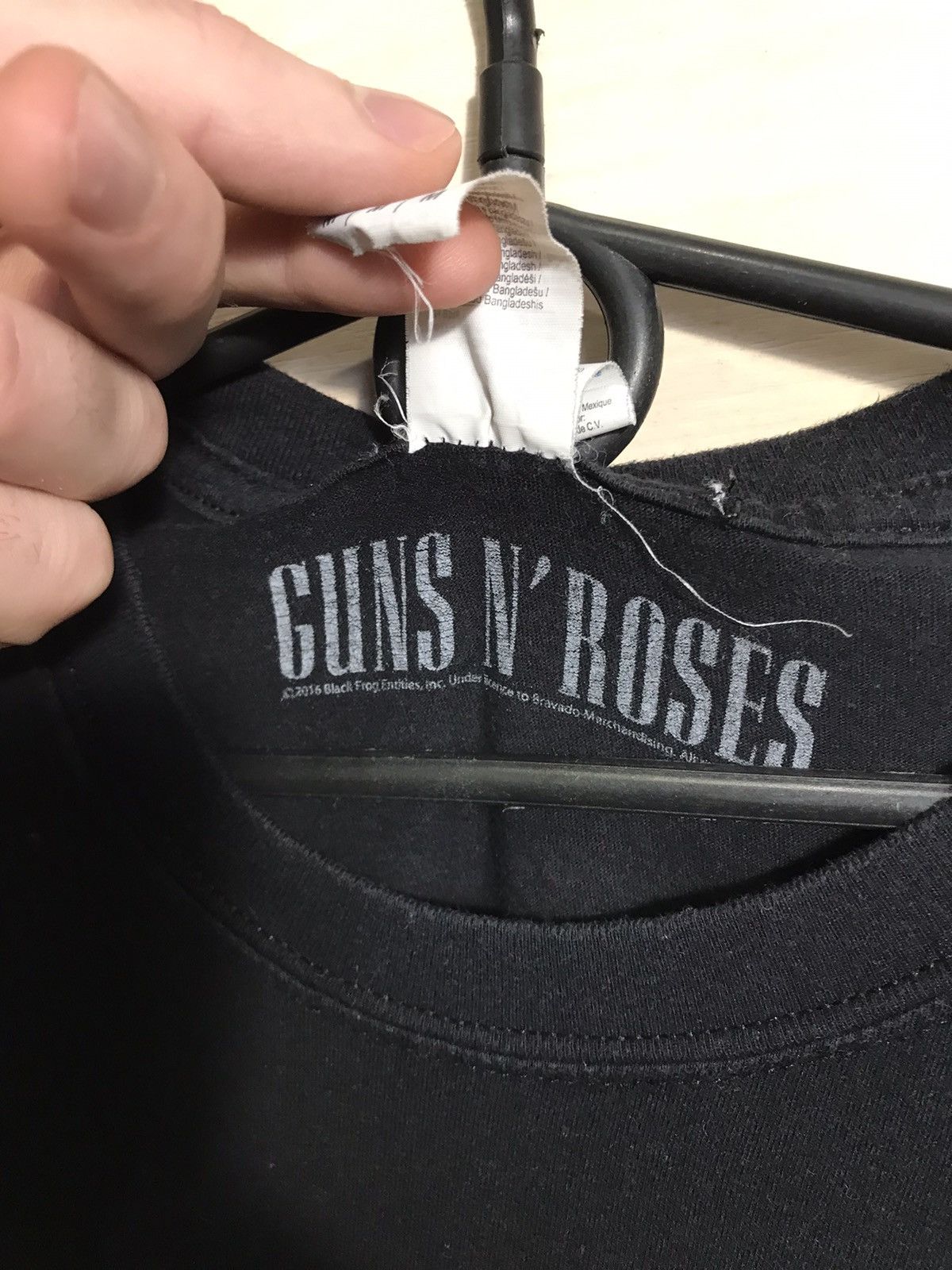 Band Tees Vintage Guns N Roses band rock tee Size US M / EU 48-50 / 2 - 3 Thumbnail