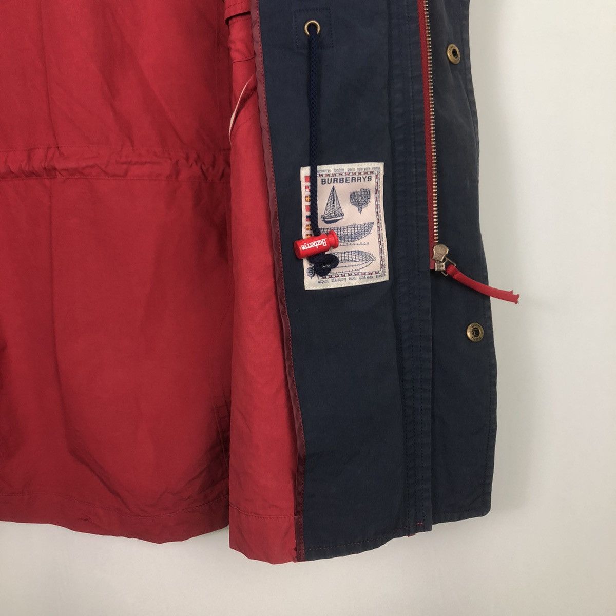 Burberry Vintage Burberrys Big Logo Jacket Rare Colour Red Size US L / EU 52-54 / 3 - 4 Thumbnail