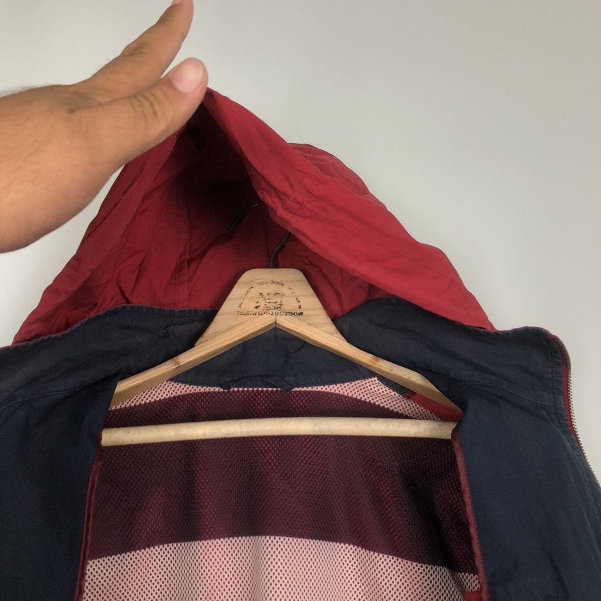 Burberry Vintage Burberrys Big Logo Jacket Rare Colour Red Size US L / EU 52-54 / 3 - 8 Thumbnail