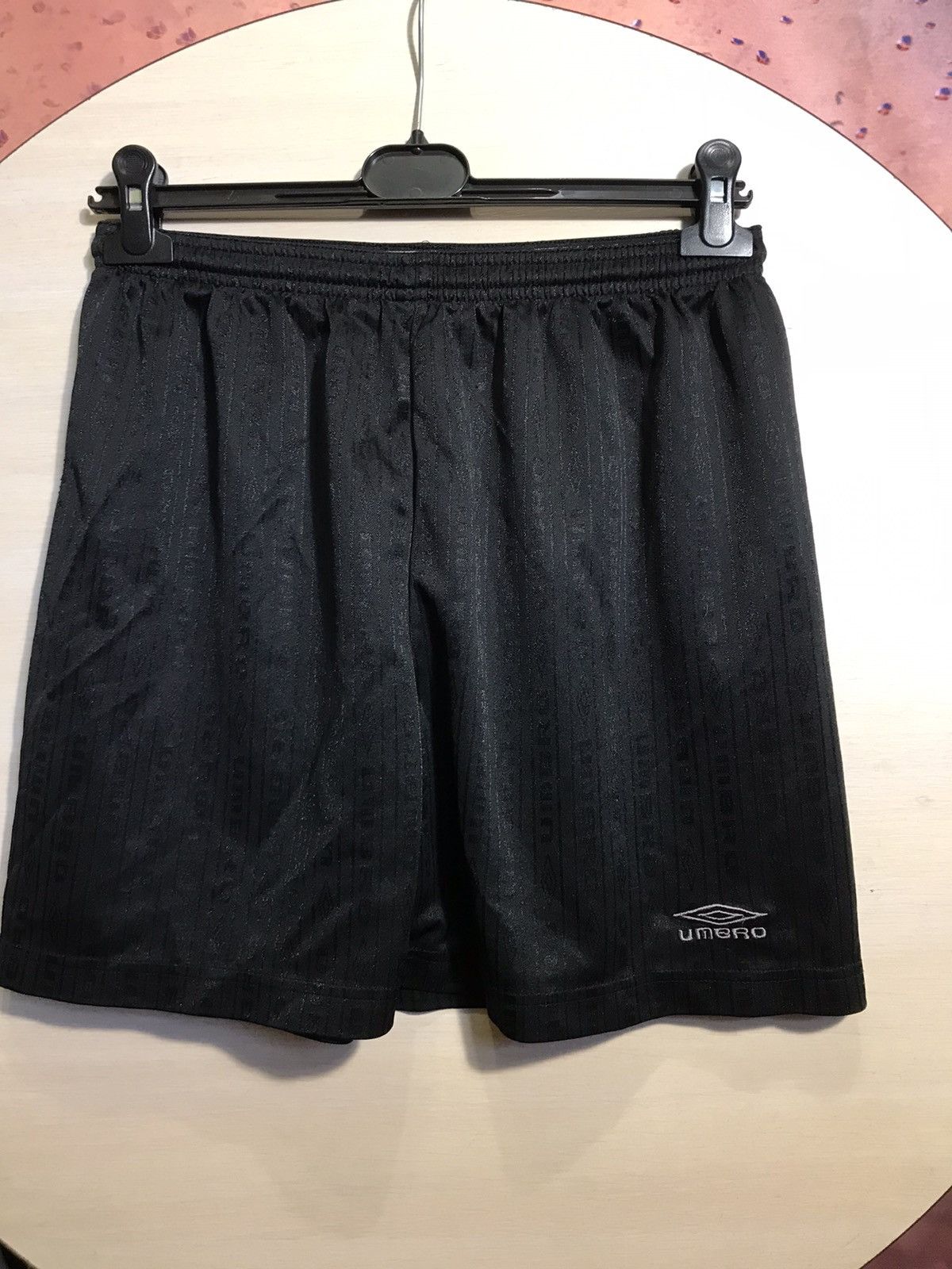 Umbro × Vintage Vintage Umbro 90s streetwear monogram shorts Size US 32 / EU 48 - 2 Thumbnail