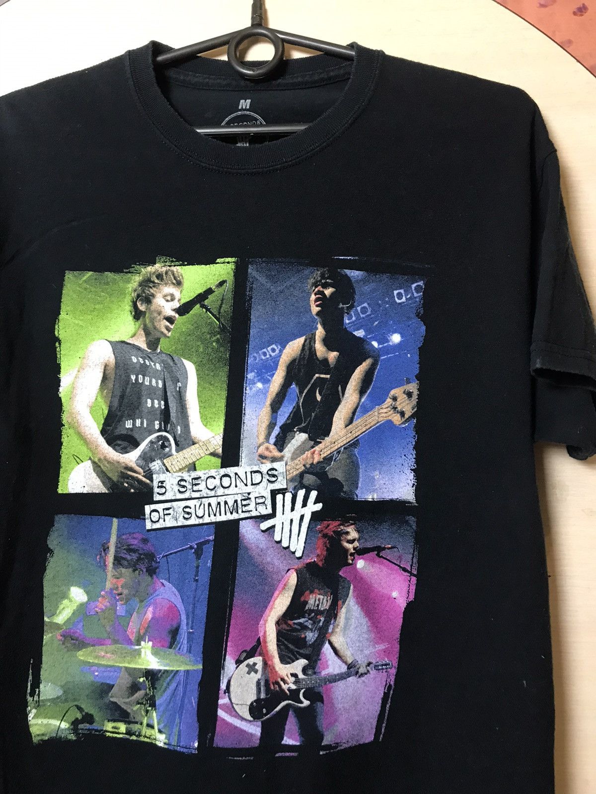 Band Tees Vintage 5 seconds of summer streetwear band tee Size US M / EU 48-50 / 2 - 3 Thumbnail