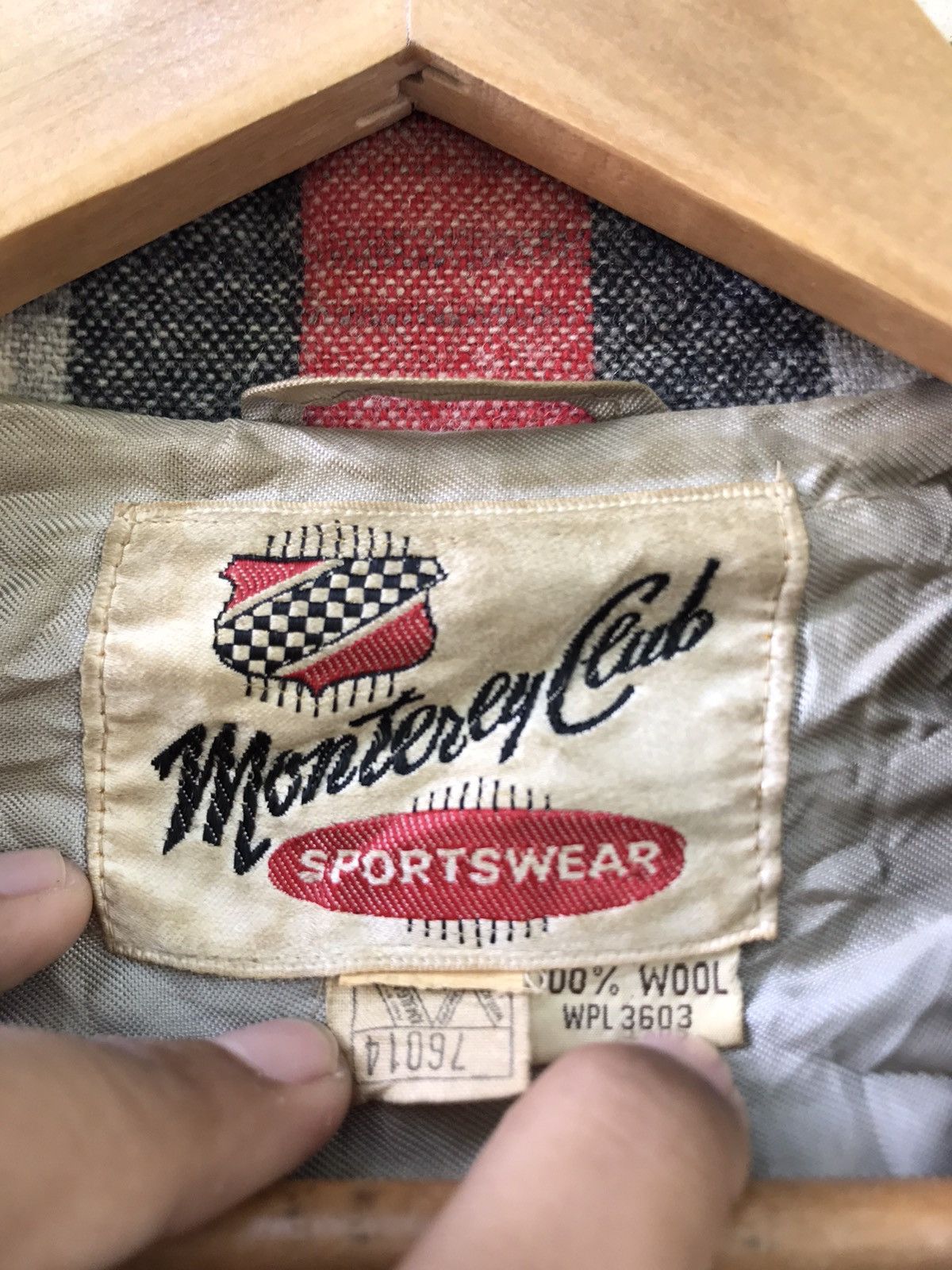 Japanese Brand Vintage 70s Monterey Club Flannel wools cardigan Size US M / EU 48-50 / 2 - 4 Thumbnail
