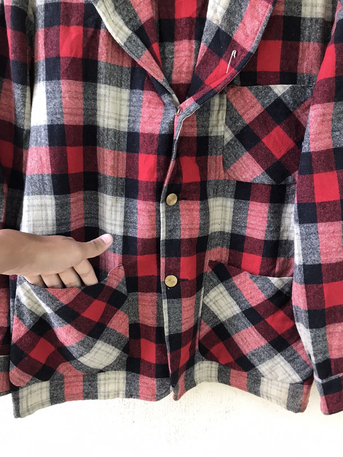 Japanese Brand Vintage 70s Monterey Club Flannel wools cardigan Size US M / EU 48-50 / 2 - 3 Thumbnail