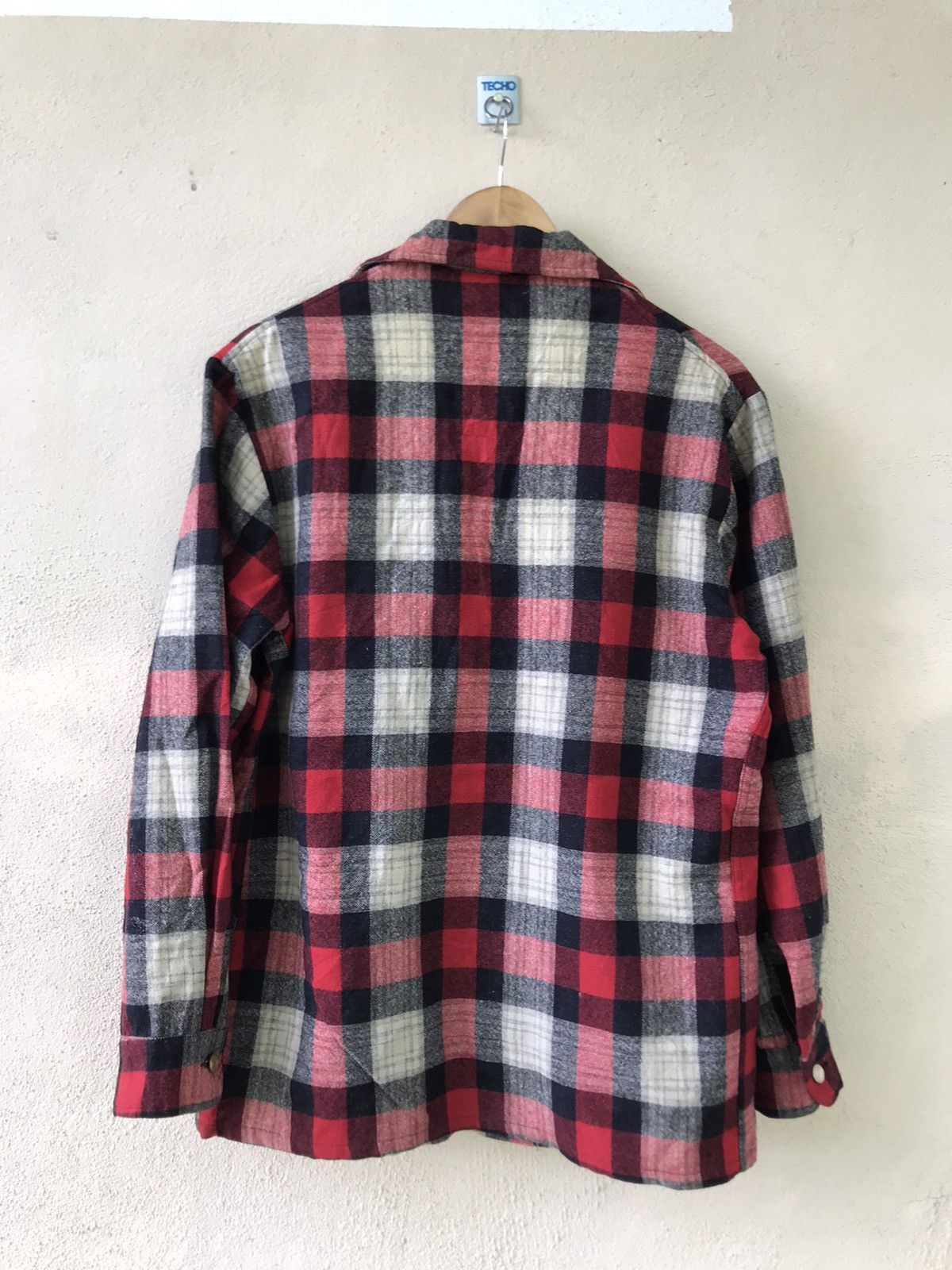 Japanese Brand Vintage 70s Monterey Club Flannel wools cardigan Size US M / EU 48-50 / 2 - 2 Thumbnail