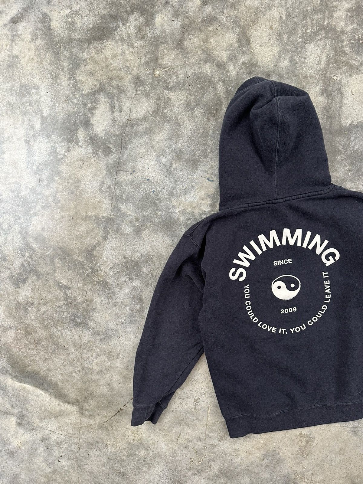 Mac Miller Mac Miller Navy Ying Yang Logo Hoodie Sz. Small Swimming Size US S / EU 44-46 / 1 - 2 Thumbnail