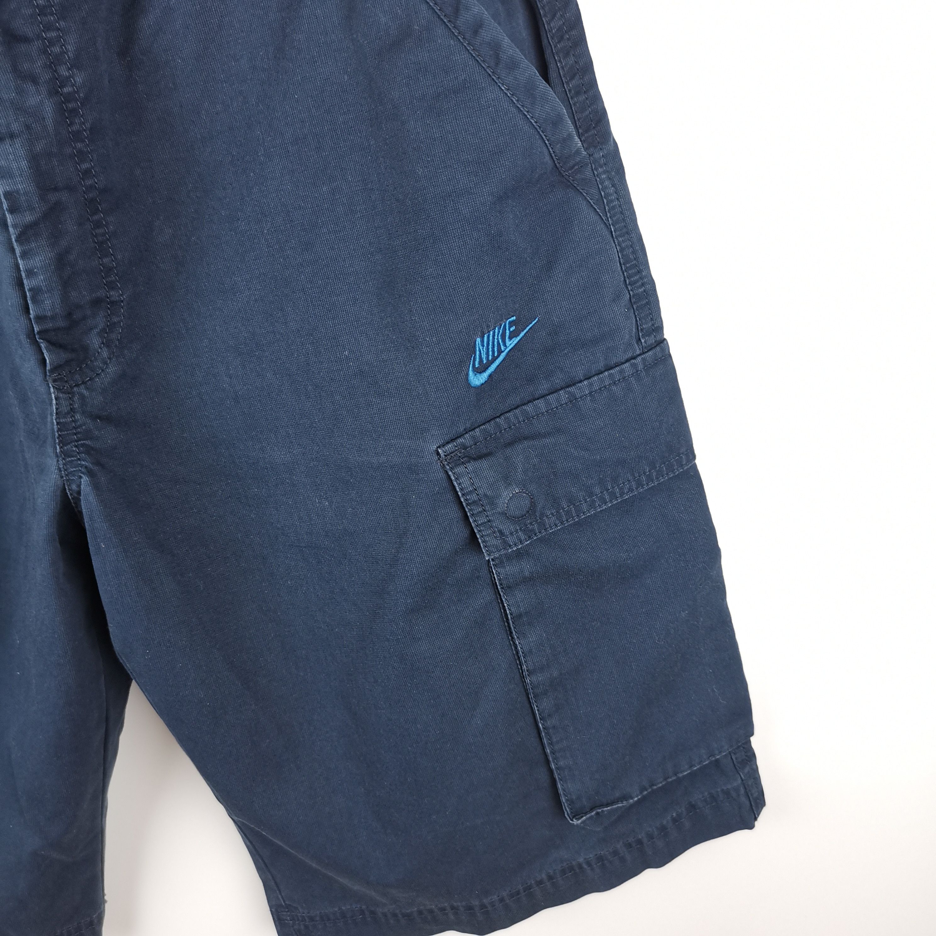 Nike Nike vintage y2k cargo shorts travis scott style Size US 34 / EU 50 - 3 Thumbnail