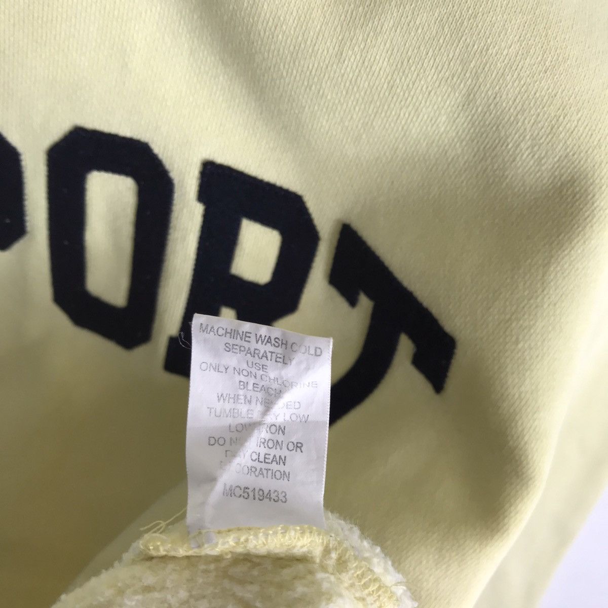 Champion Vintage Newport Spell Out Embroidery by Champion Sweatshirt Size US S / EU 44-46 / 1 - 8 Thumbnail